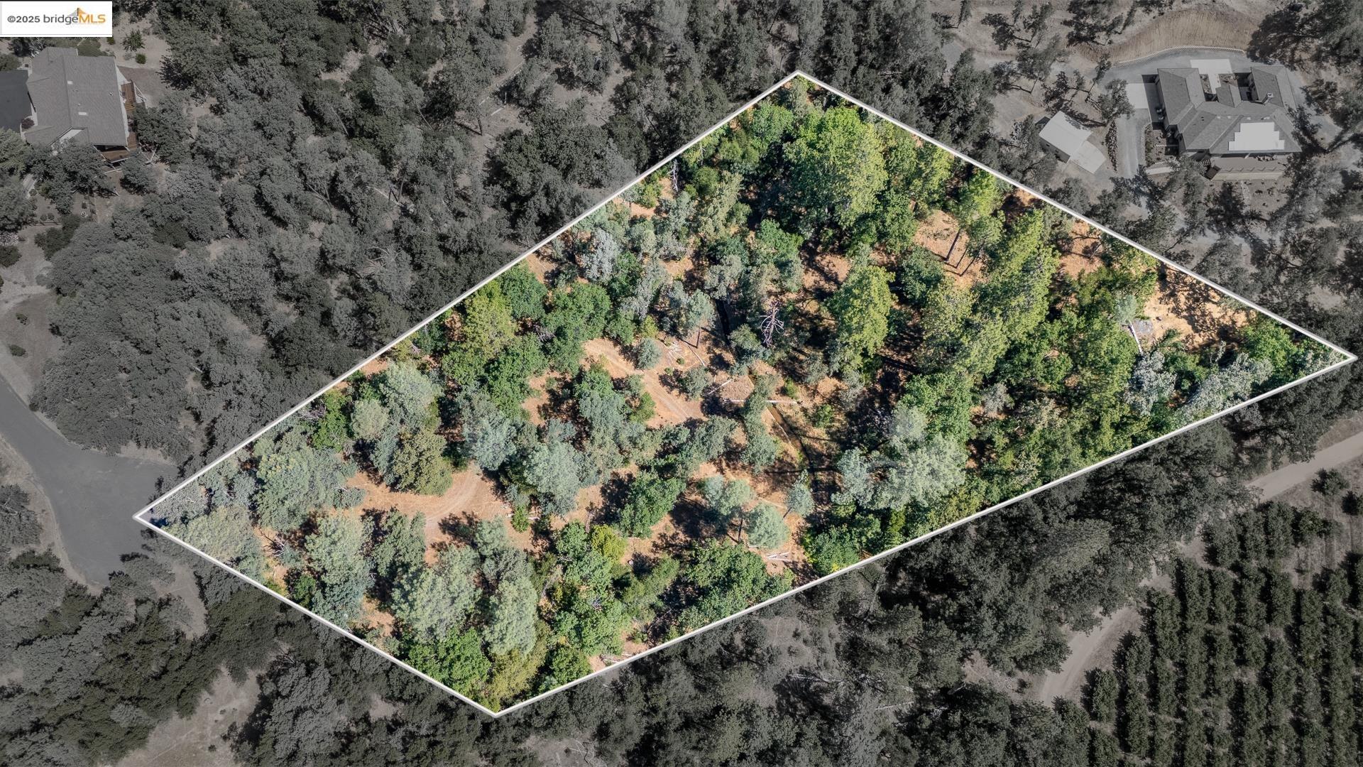 Detail Gallery Image 10 of 21 For 14464 Lorraine Lane, Sonora,  CA 95370 - – Beds | – Baths