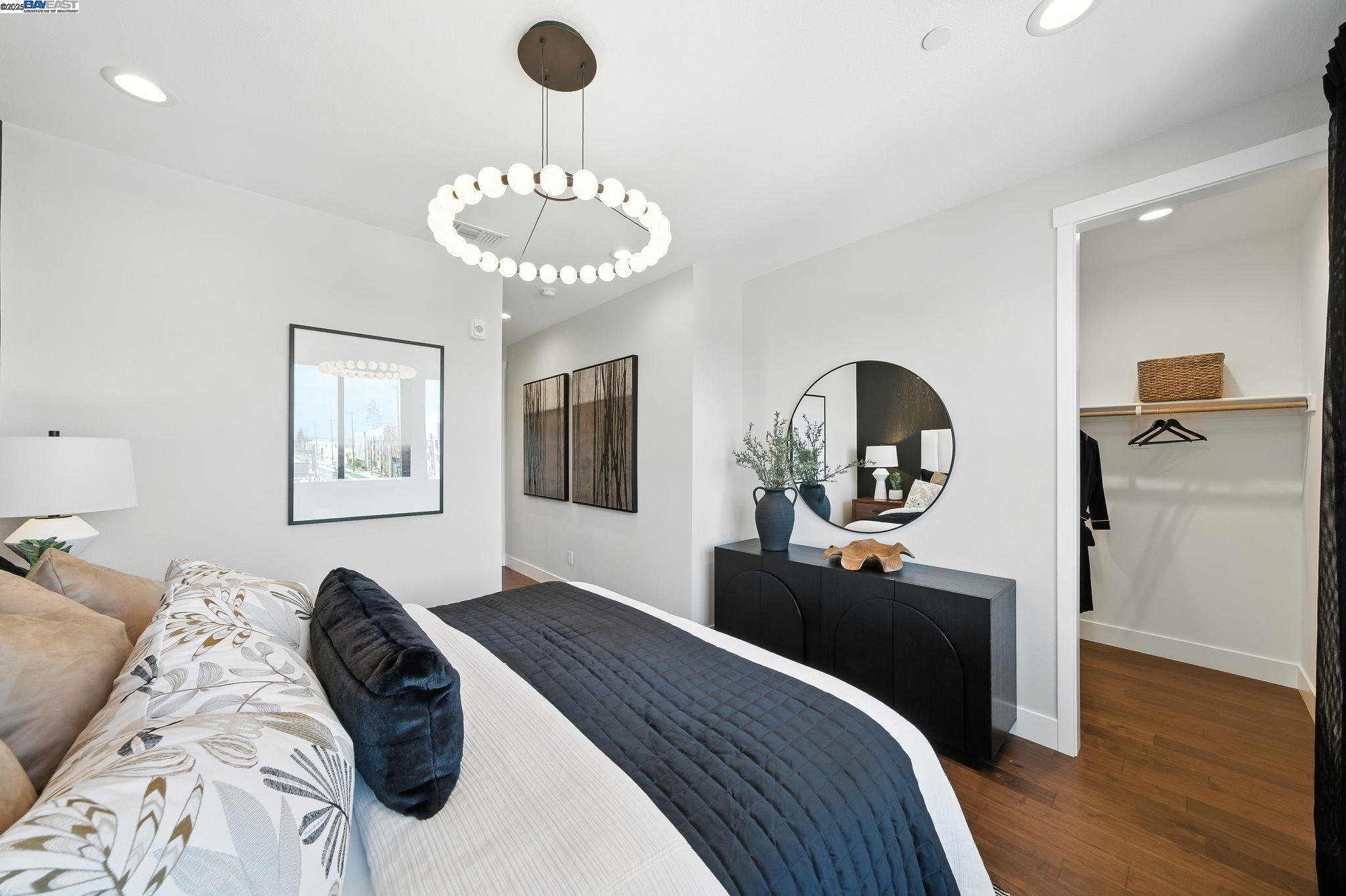 Detail Gallery Image 23 of 35 For 1670 Larkspur Street, Alameda,  CA 94501 - 2 Beds | 3 Baths