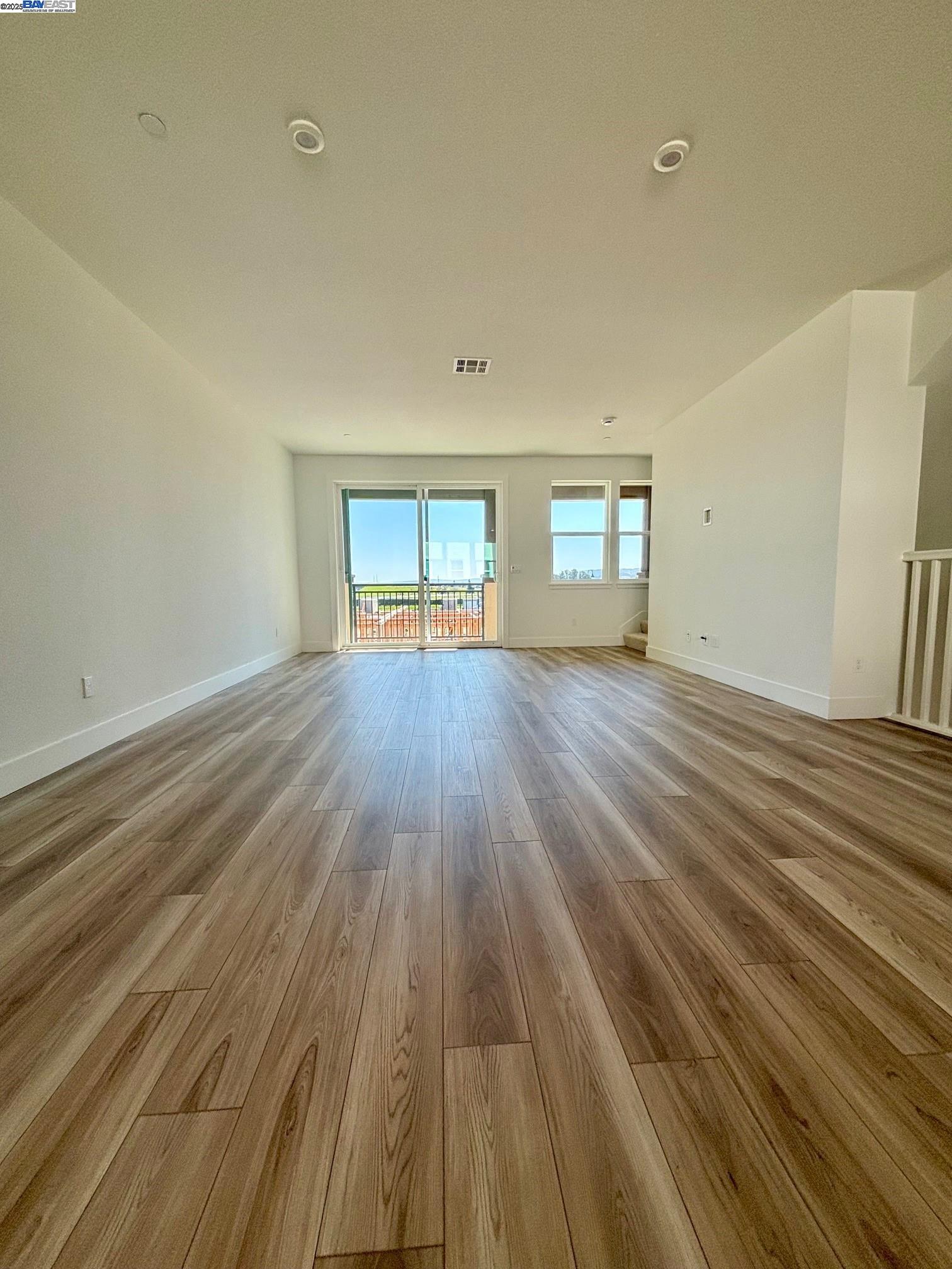 Detail Gallery Image 2 of 18 For 958 Bosco Lane #1603,  Morgan Hill,  CA 95037 - 4 Beds | 3/1 Baths