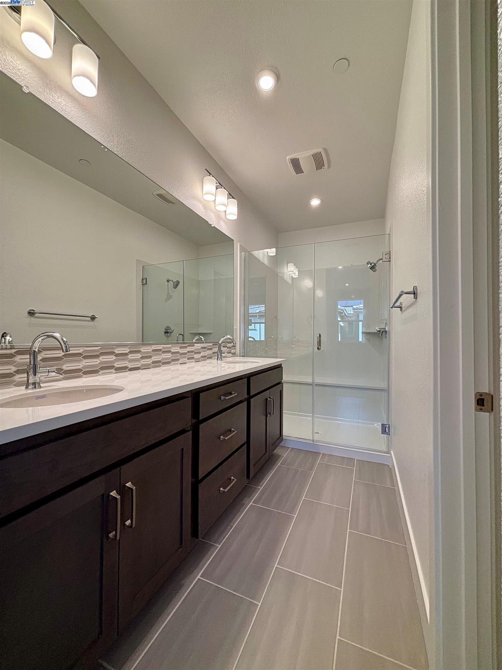 Detail Gallery Image 6 of 18 For 958 Bosco Lane #1603,  Morgan Hill,  CA 95037 - 4 Beds | 3/1 Baths