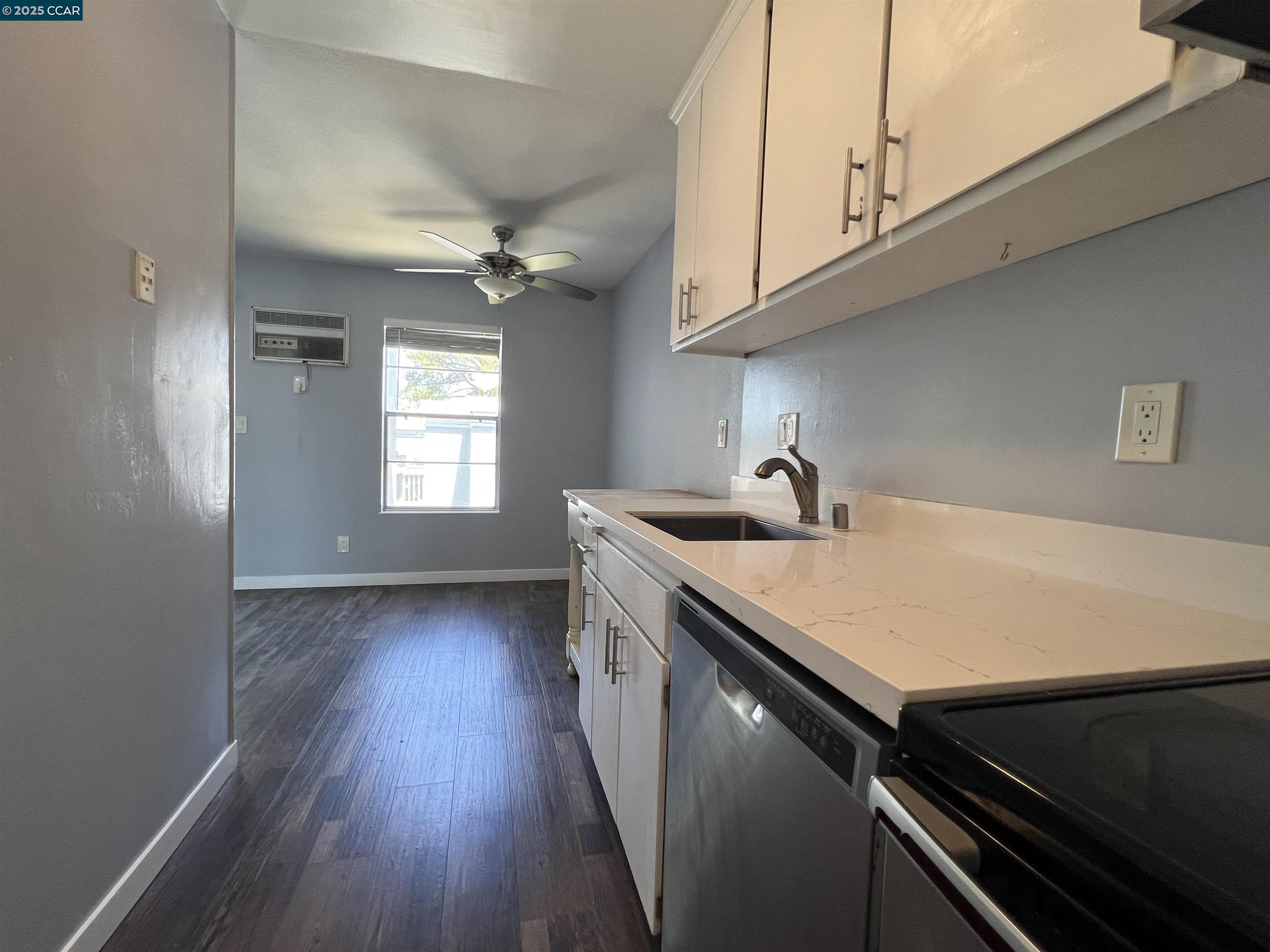Photo #5: 41102819 Listing 
