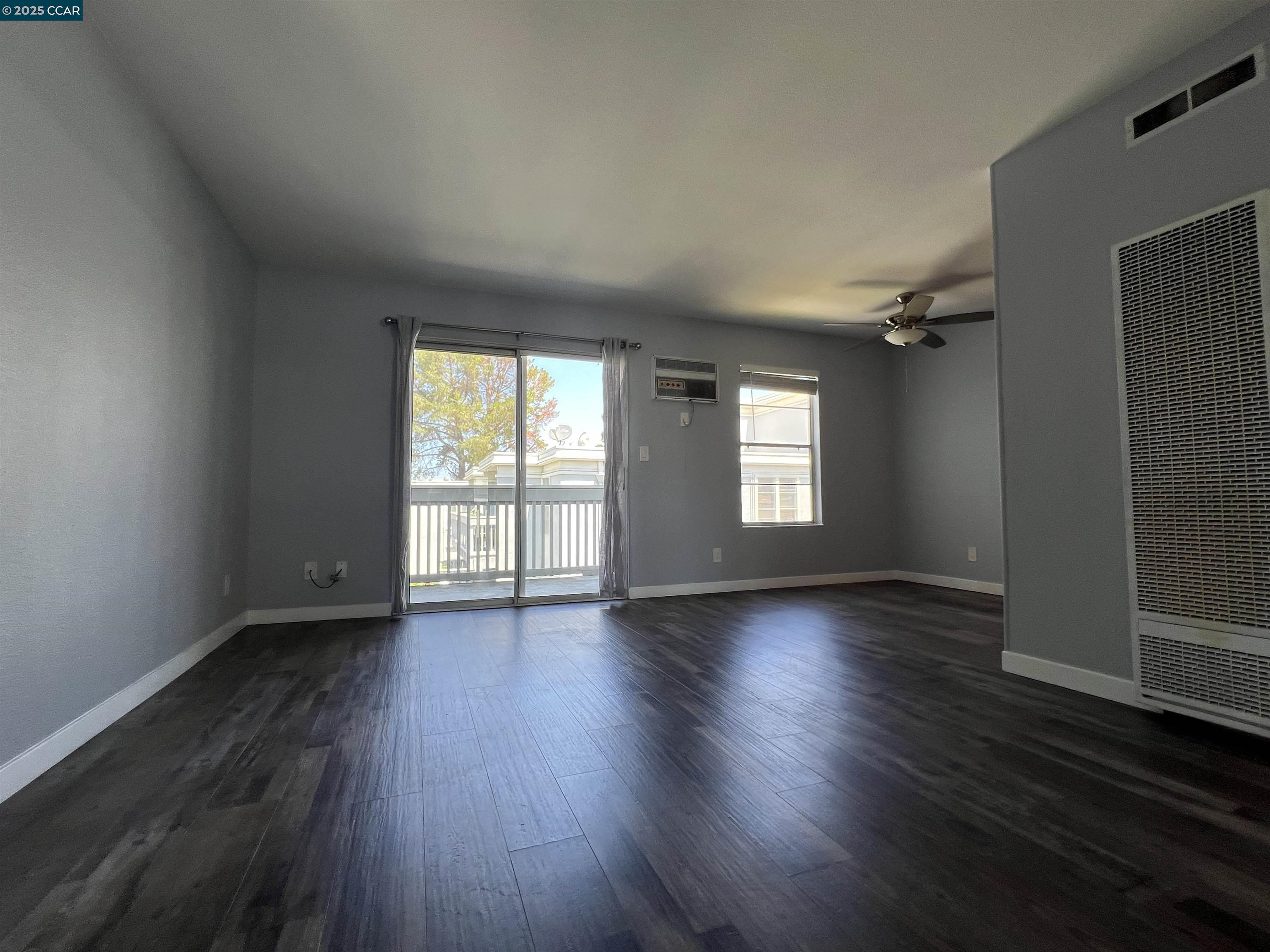 Detail Gallery Image 8 of 21 For 951 Bancroft Rd #212,  Concord,  CA 94518 - 1 Beds | 1 Baths