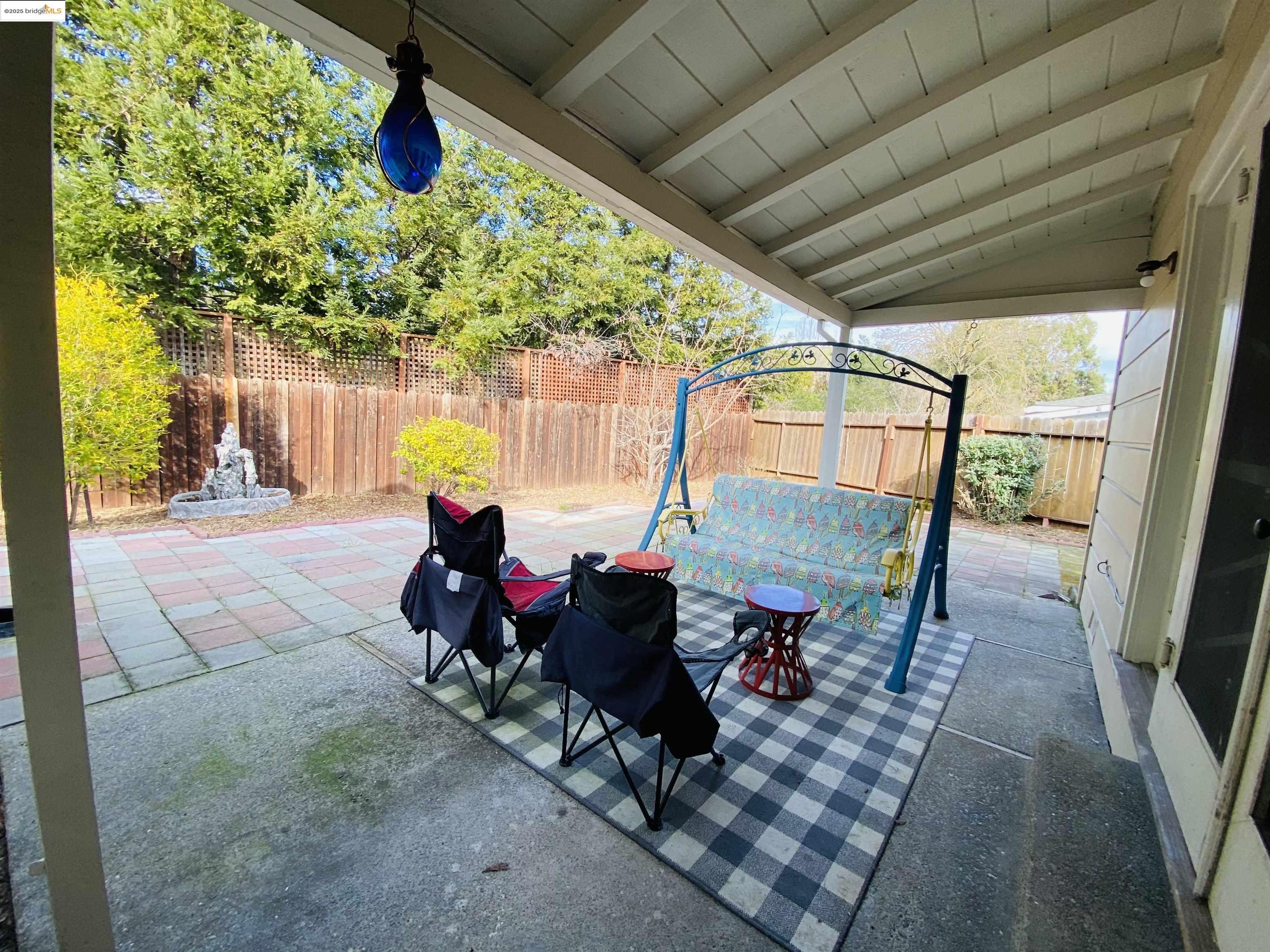 Detail Gallery Image 14 of 17 For 3540 Deer Hill Rd, Lafayette,  CA 94549 - 3 Beds | 2 Baths