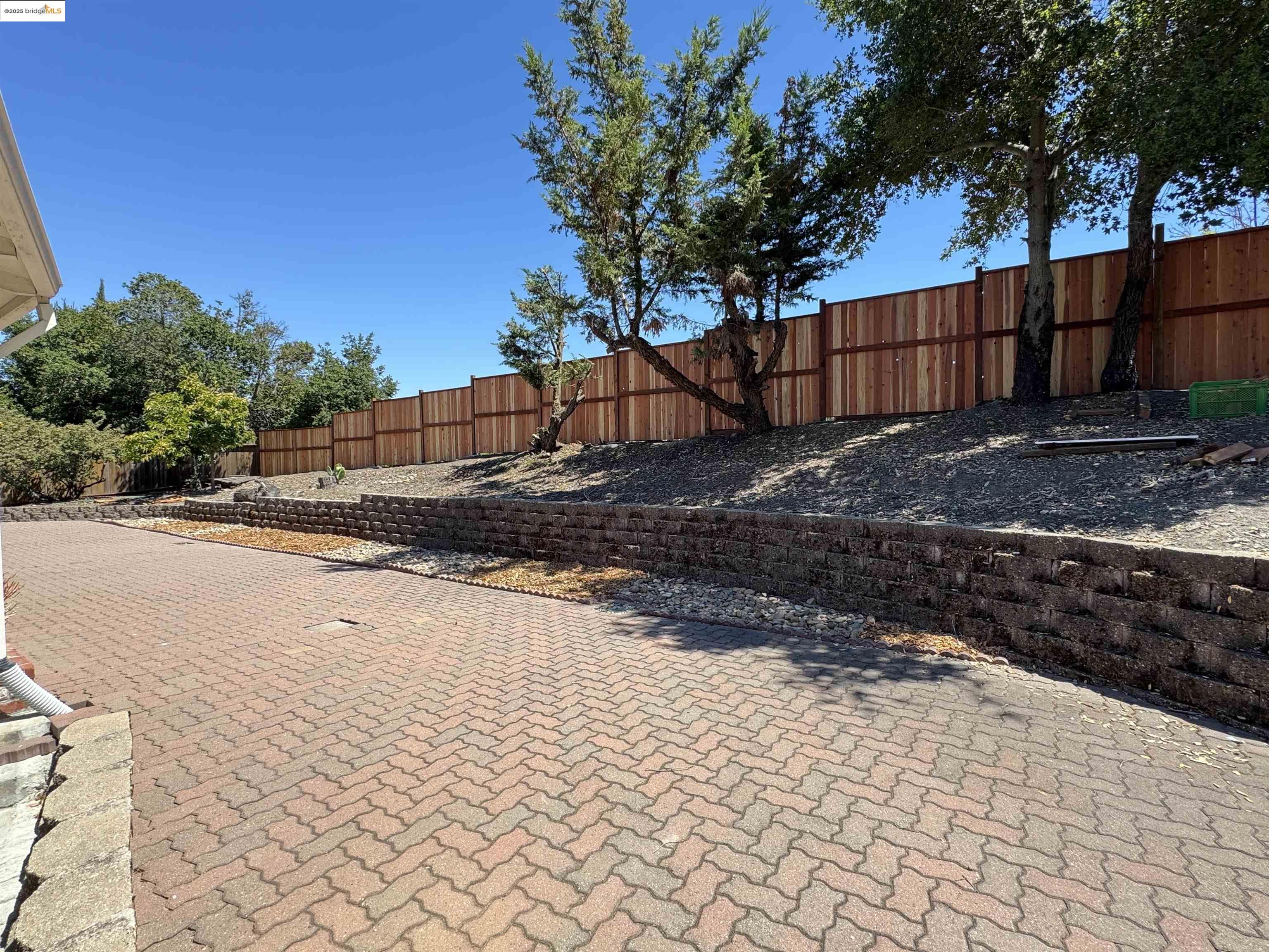 Detail Gallery Image 7 of 20 For 3540 Deer Hill Rd, Lafayette,  CA 94549 - 3 Beds | 2 Baths