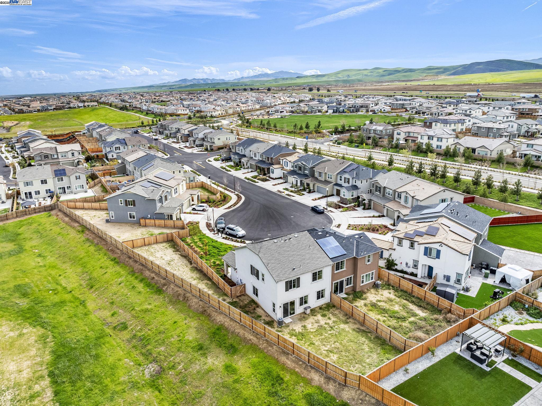 Detail Gallery Image 27 of 33 For 5796 Markham Ct, Tracy,  CA 95377 - 4 Beds | 3 Baths