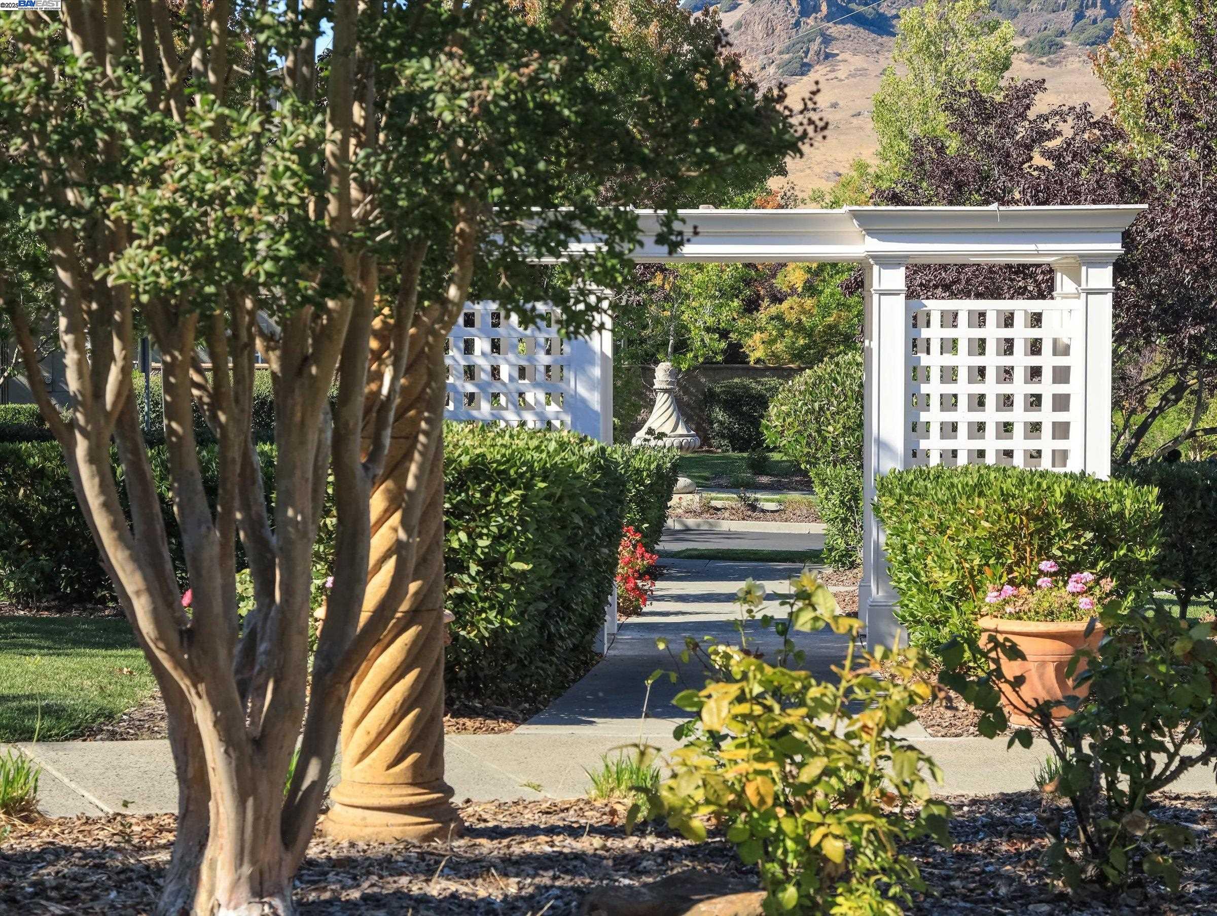 Detail Gallery Image 50 of 54 For 9216 Hallmark Pl, Vallejo,  CA 94591 - 5 Beds | 5 Baths