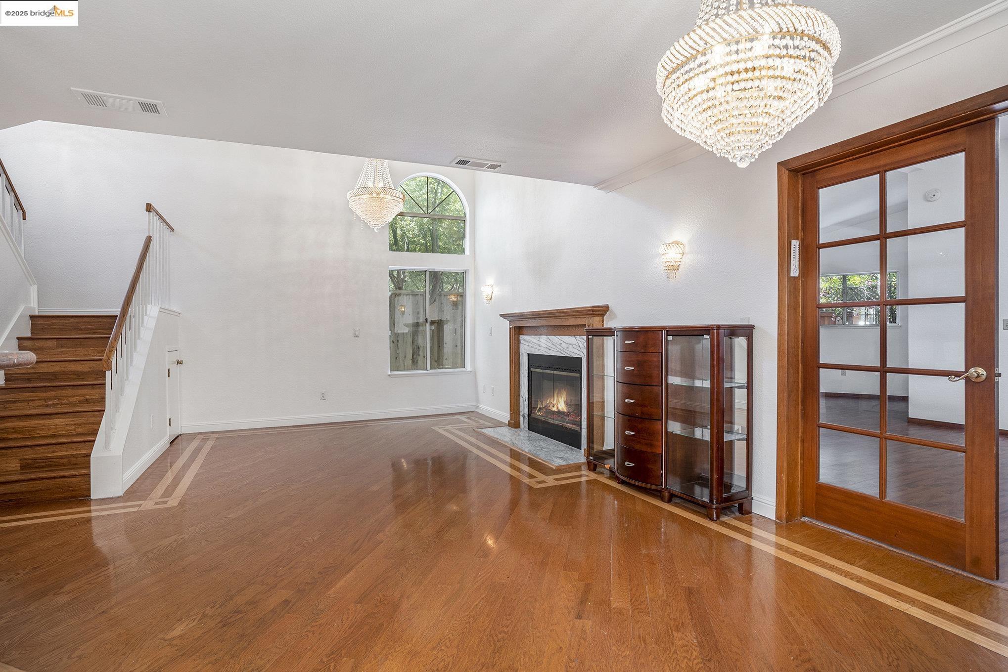Detail Gallery Image 4 of 19 For 3025 Badger Dr, Pleasanton,  CA 94566 - 3 Beds | 2/1 Baths
