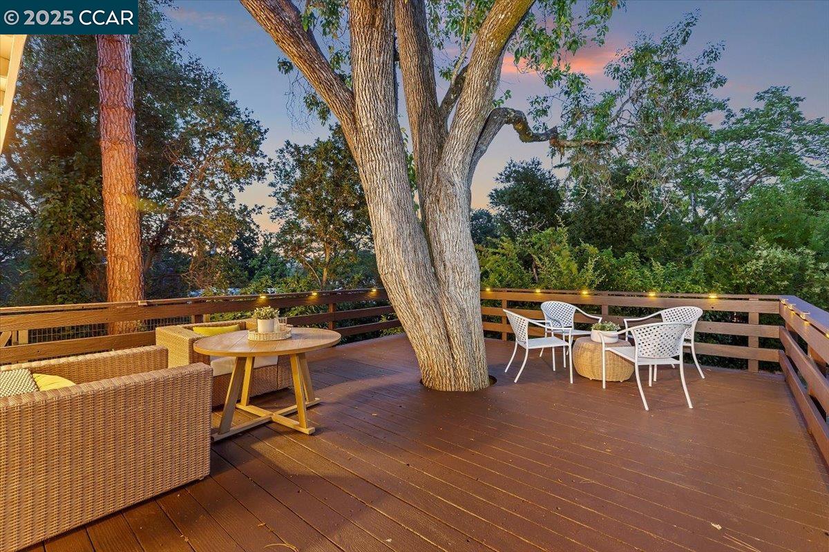 Detail Gallery Image 16 of 50 For 32 California Ave, Orinda,  CA 94563 - 3 Beds | 1/1 Baths