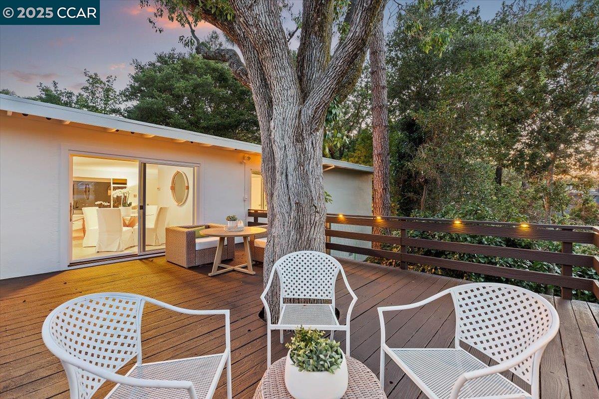 Detail Gallery Image 17 of 50 For 32 California Ave, Orinda,  CA 94563 - 3 Beds | 1/1 Baths