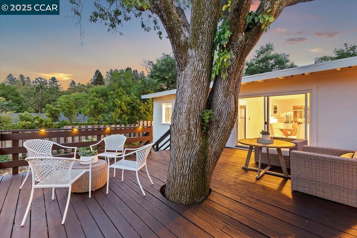 Detail Gallery Image 18 of 50 For 32 California Ave, Orinda,  CA 94563 - 3 Beds | 1/1 Baths