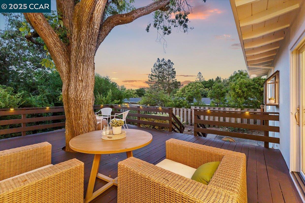 Detail Gallery Image 19 of 50 For 32 California Ave, Orinda,  CA 94563 - 3 Beds | 1/1 Baths