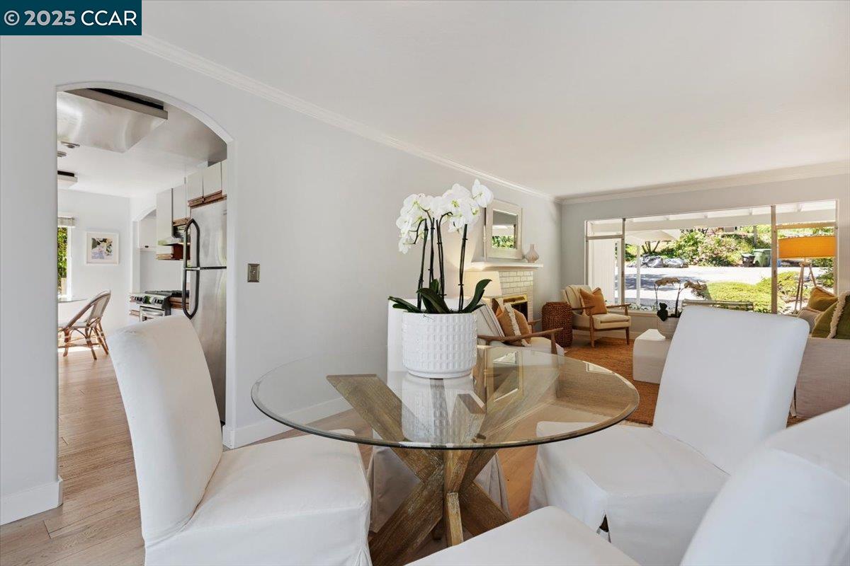 Detail Gallery Image 23 of 50 For 32 California Ave, Orinda,  CA 94563 - 3 Beds | 1/1 Baths