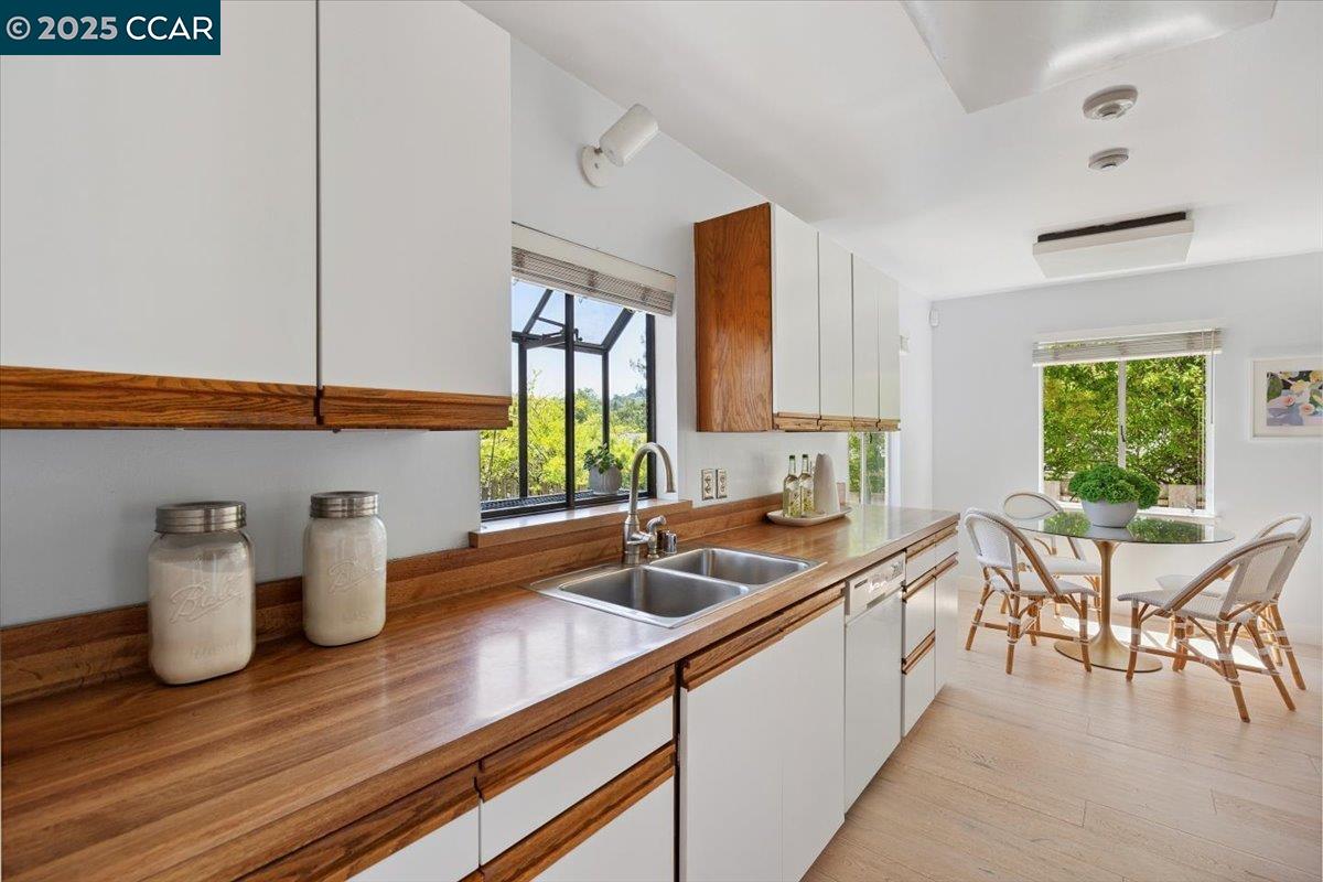 Detail Gallery Image 24 of 50 For 32 California Ave, Orinda,  CA 94563 - 3 Beds | 1/1 Baths
