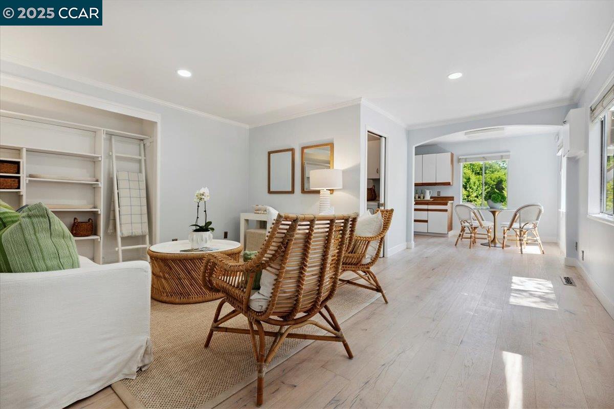 Detail Gallery Image 29 of 50 For 32 California Ave, Orinda,  CA 94563 - 3 Beds | 1/1 Baths