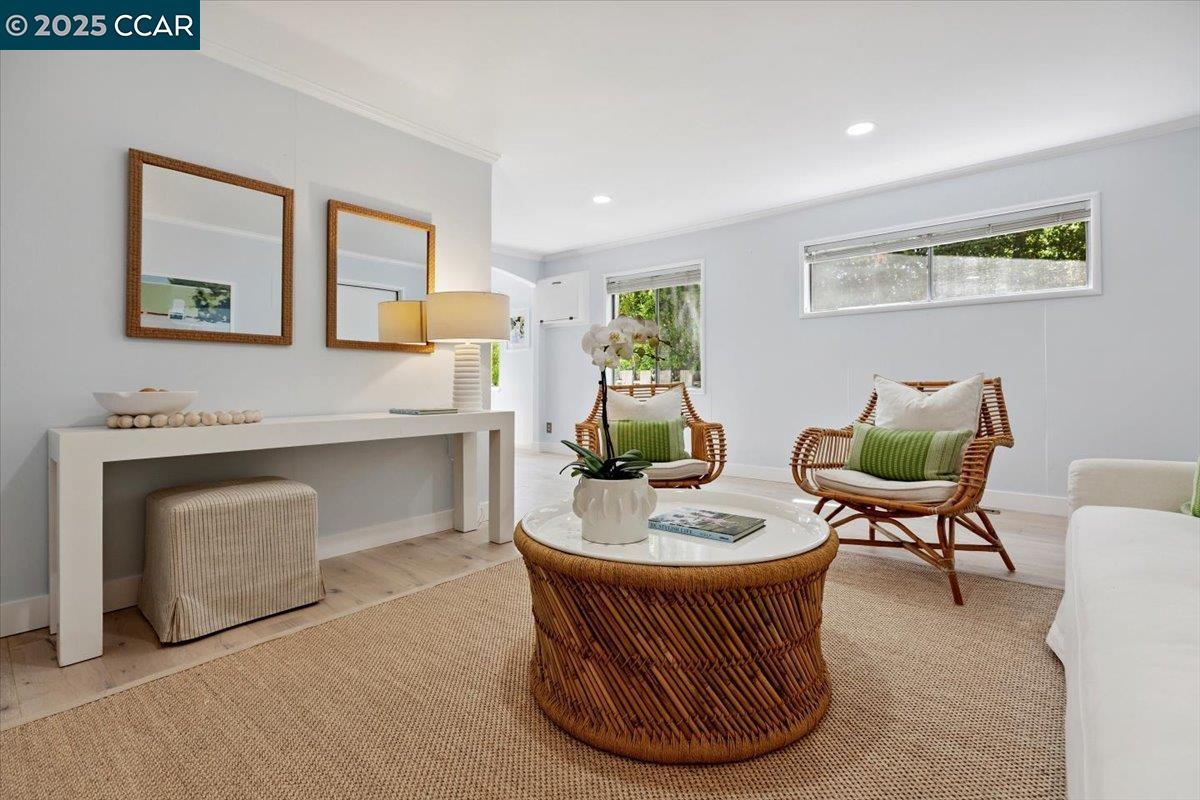 Detail Gallery Image 31 of 50 For 32 California Ave, Orinda,  CA 94563 - 3 Beds | 1/1 Baths