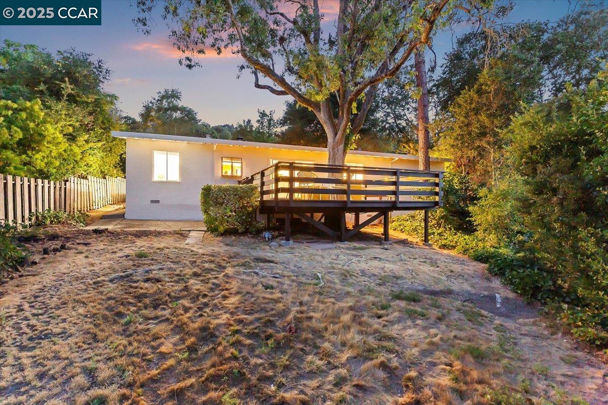 Detail Gallery Image 47 of 50 For 32 California Ave, Orinda,  CA 94563 - 3 Beds | 1/1 Baths