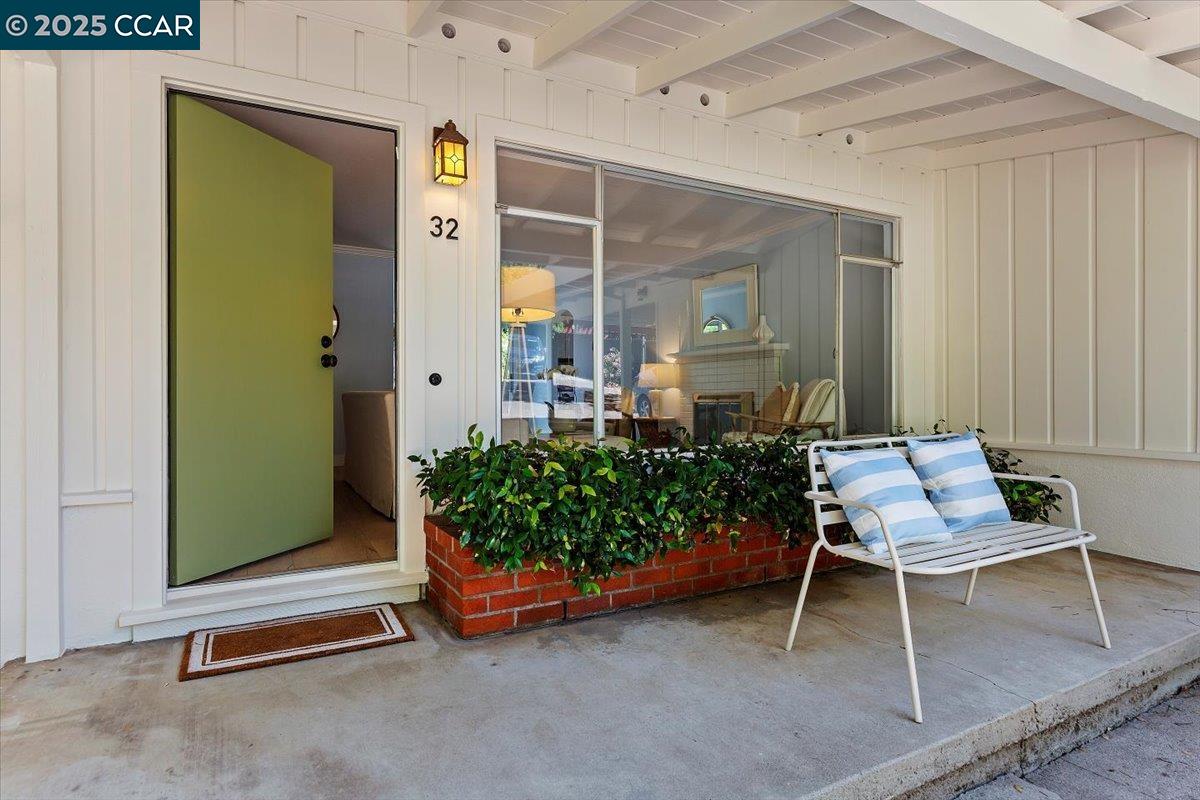 Detail Gallery Image 7 of 50 For 32 California Ave, Orinda,  CA 94563 - 3 Beds | 1/1 Baths