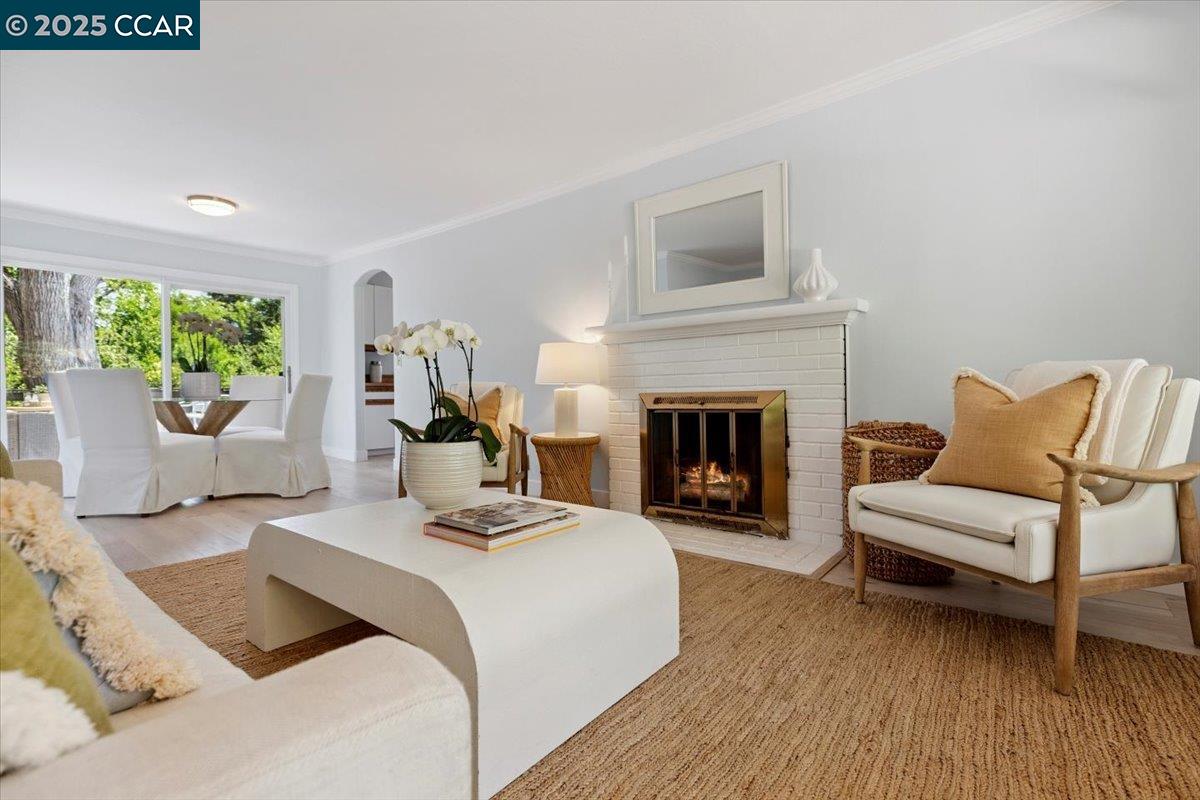 Detail Gallery Image 9 of 50 For 32 California Ave, Orinda,  CA 94563 - 3 Beds | 1/1 Baths