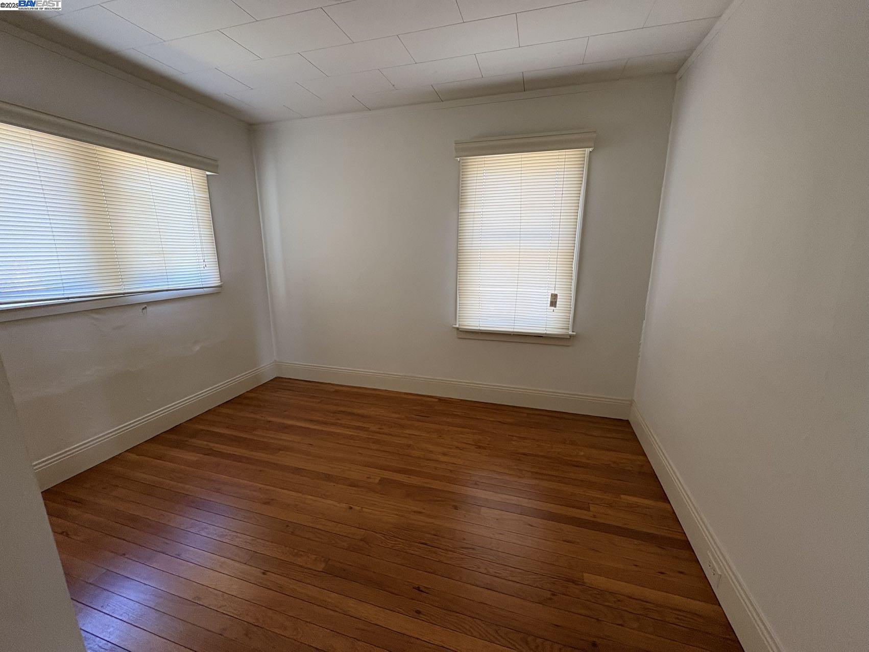 Detail Gallery Image 6 of 20 For 494 Lewis Ave, San Leandro,  CA 94577 - 3 Beds | 2 Baths