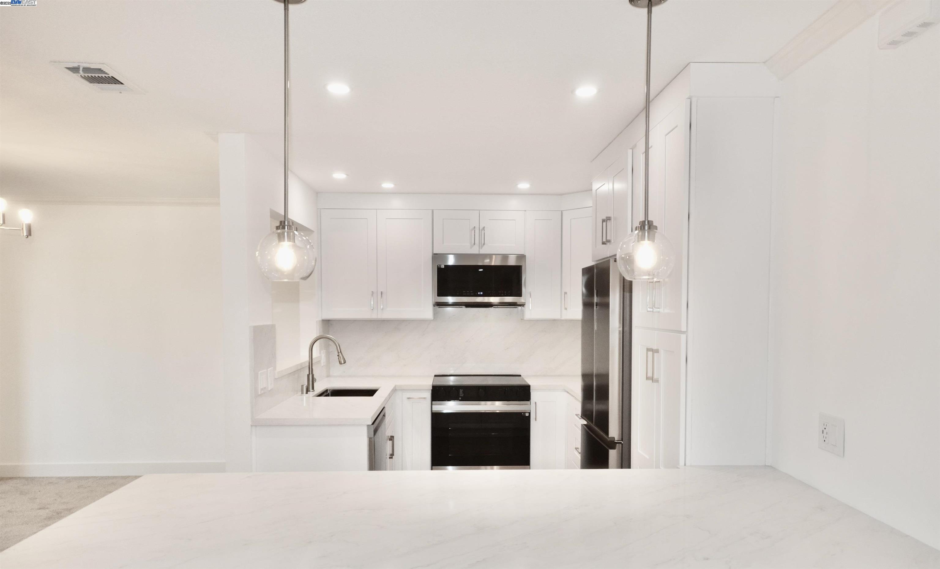 Detail Gallery Image 13 of 44 For 4033 Terra Granada Dr 5c,  Walnut Creek,  CA 94595 - 2 Beds | 1 Baths