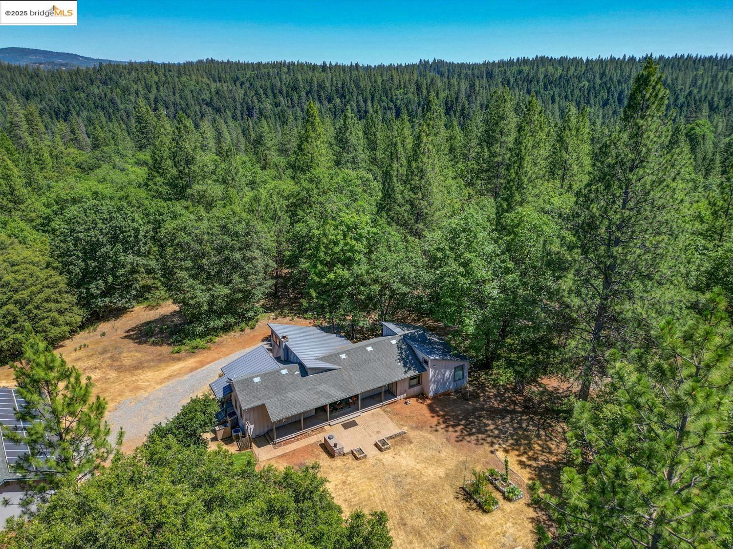 Detail Gallery Image 3 of 54 For 2863 April Ln 1, Glencoe,  CA 95245 - 3 Beds | 3 Baths