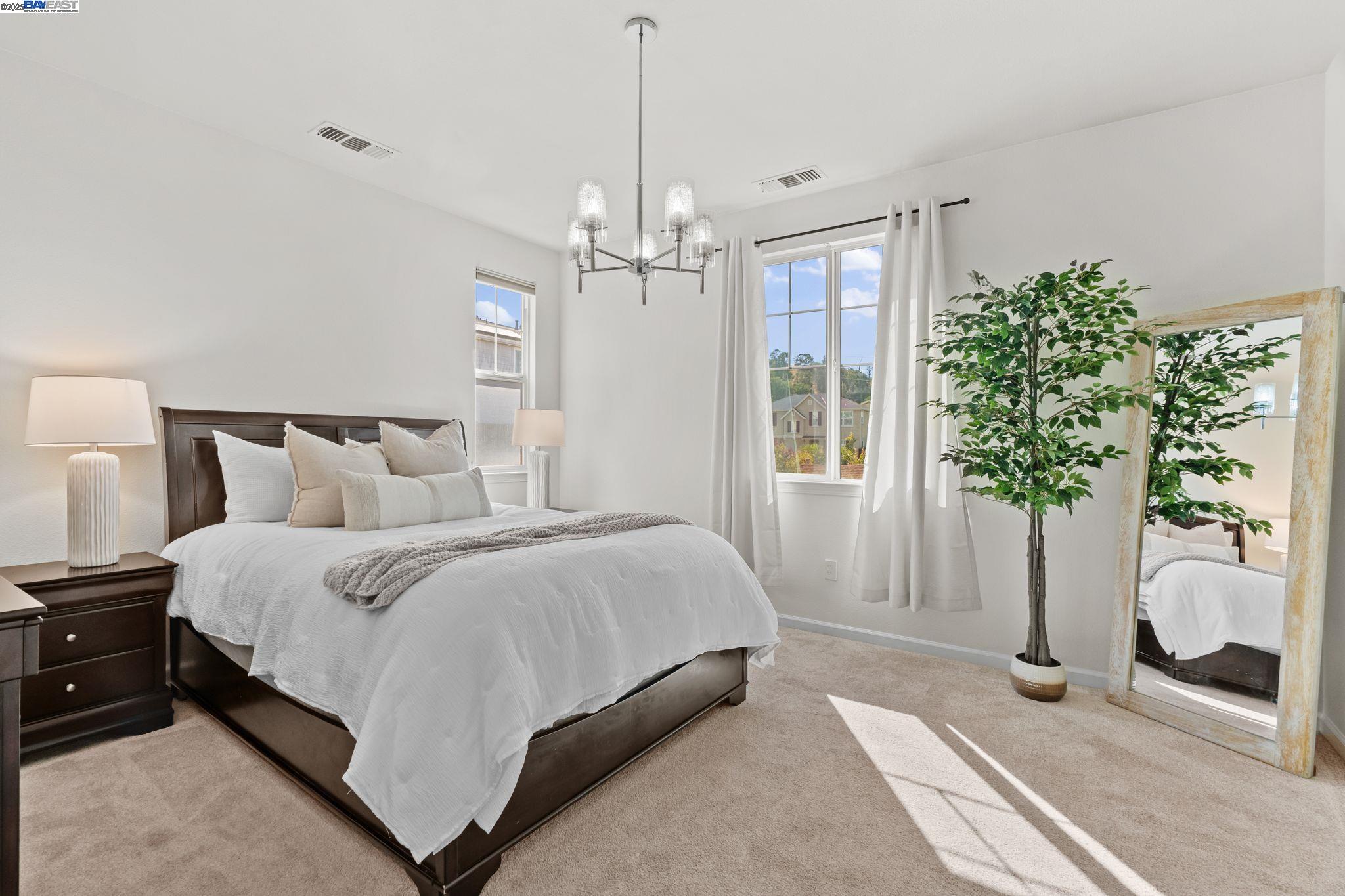 Detail Gallery Image 15 of 31 For 663 Falling Star Dr, Martinez,  CA 94553 - 3 Beds | 2/1 Baths
