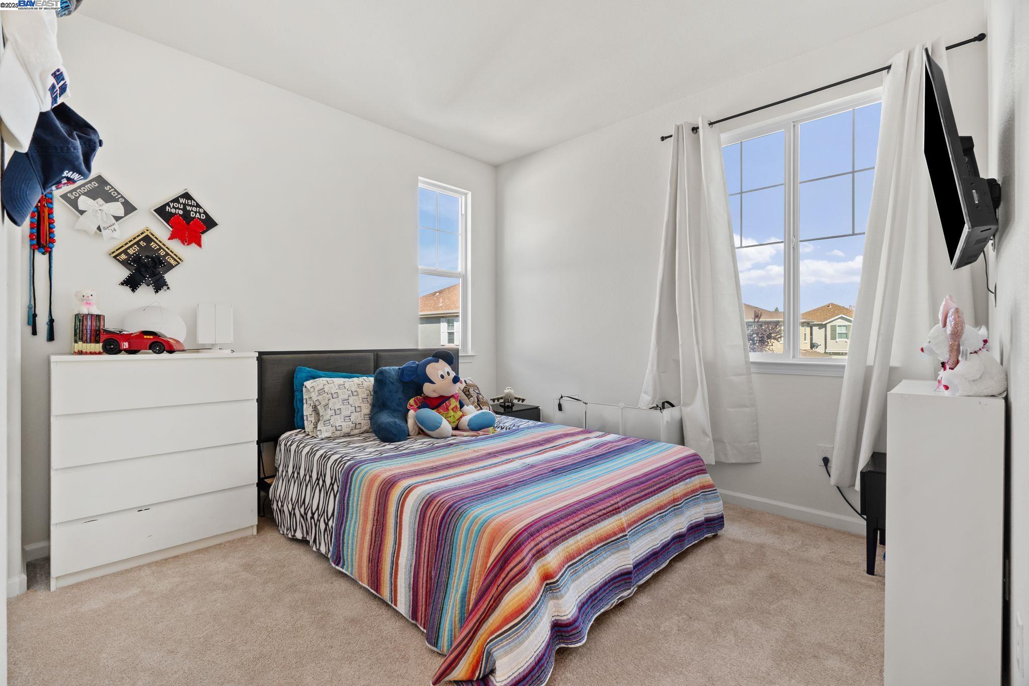 Detail Gallery Image 21 of 31 For 663 Falling Star Dr, Martinez,  CA 94553 - 3 Beds | 2/1 Baths