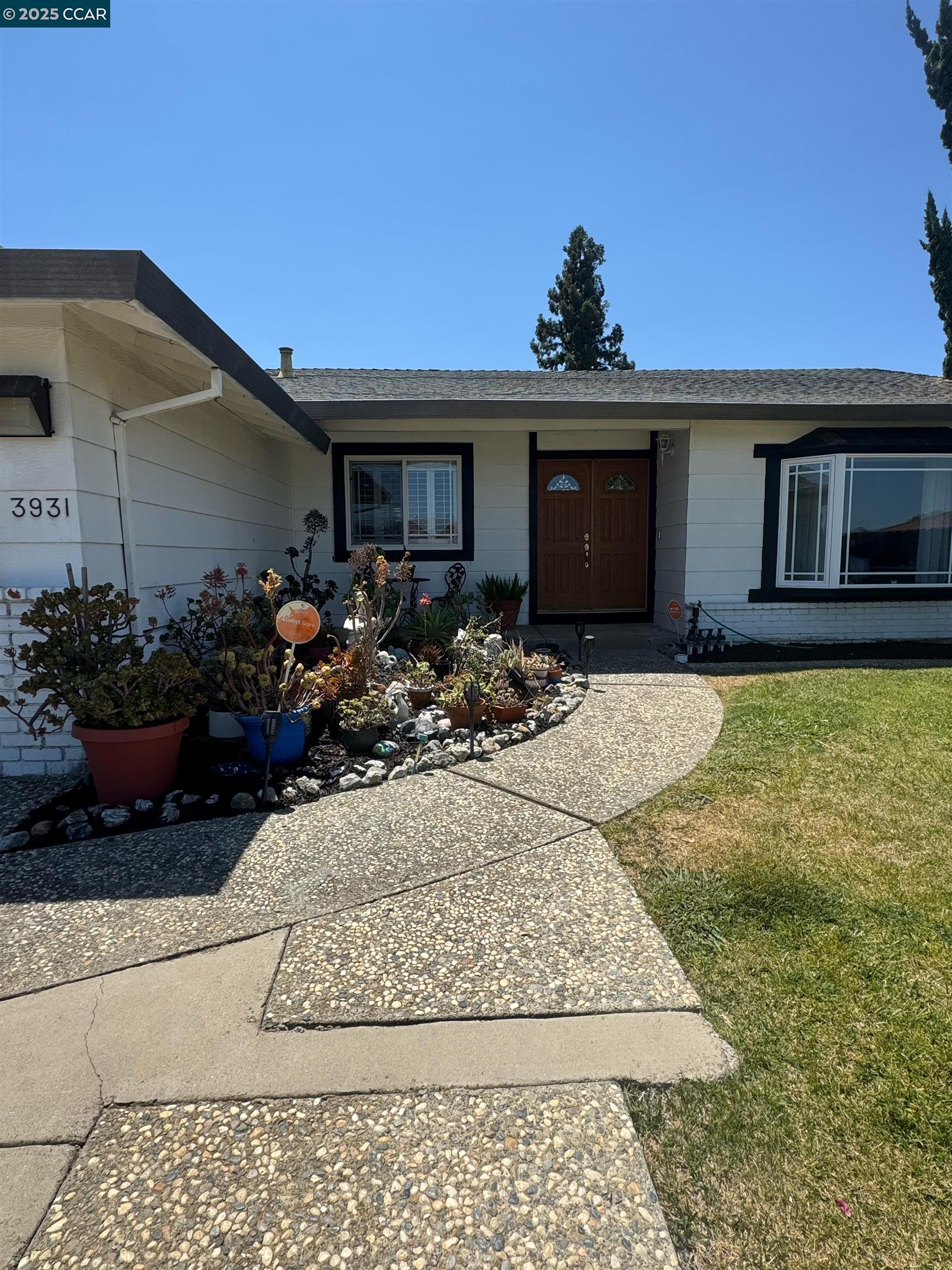 Detail Gallery Image 1 of 1 For 3931 Chatworth St, Pittsburg,  CA 94565 - 4 Beds | 2 Baths