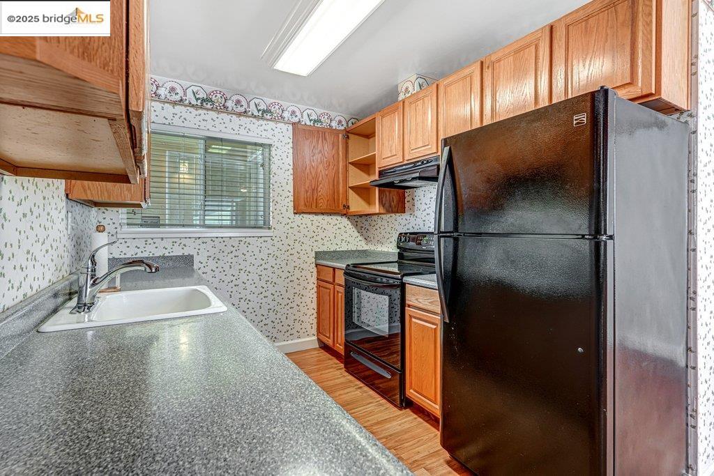 Detail Gallery Image 11 of 35 For 2536 Prestwick Ave, Concord,  CA 94519 - 4 Beds | 2 Baths