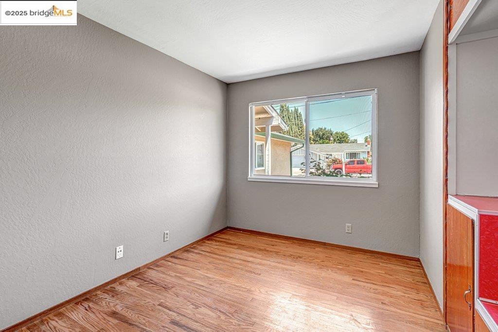 Detail Gallery Image 16 of 35 For 2536 Prestwick Ave, Concord,  CA 94519 - 4 Beds | 2 Baths