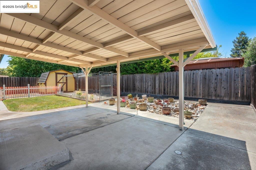 Detail Gallery Image 24 of 35 For 2536 Prestwick Ave, Concord,  CA 94519 - 4 Beds | 2 Baths