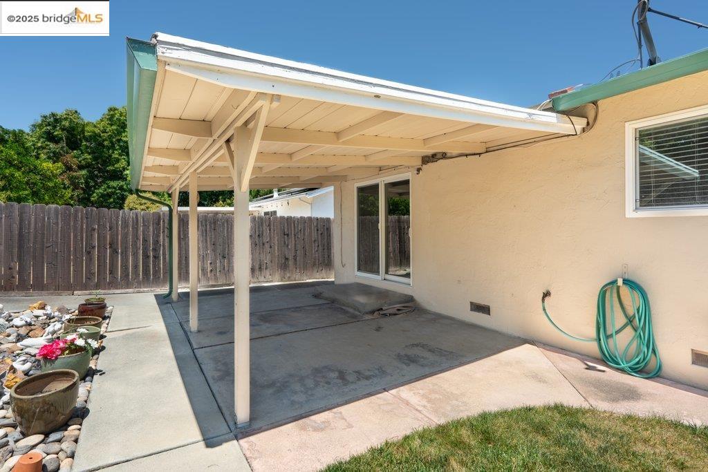 Detail Gallery Image 25 of 35 For 2536 Prestwick Ave, Concord,  CA 94519 - 4 Beds | 2 Baths