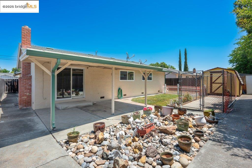 Detail Gallery Image 26 of 35 For 2536 Prestwick Ave, Concord,  CA 94519 - 4 Beds | 2 Baths