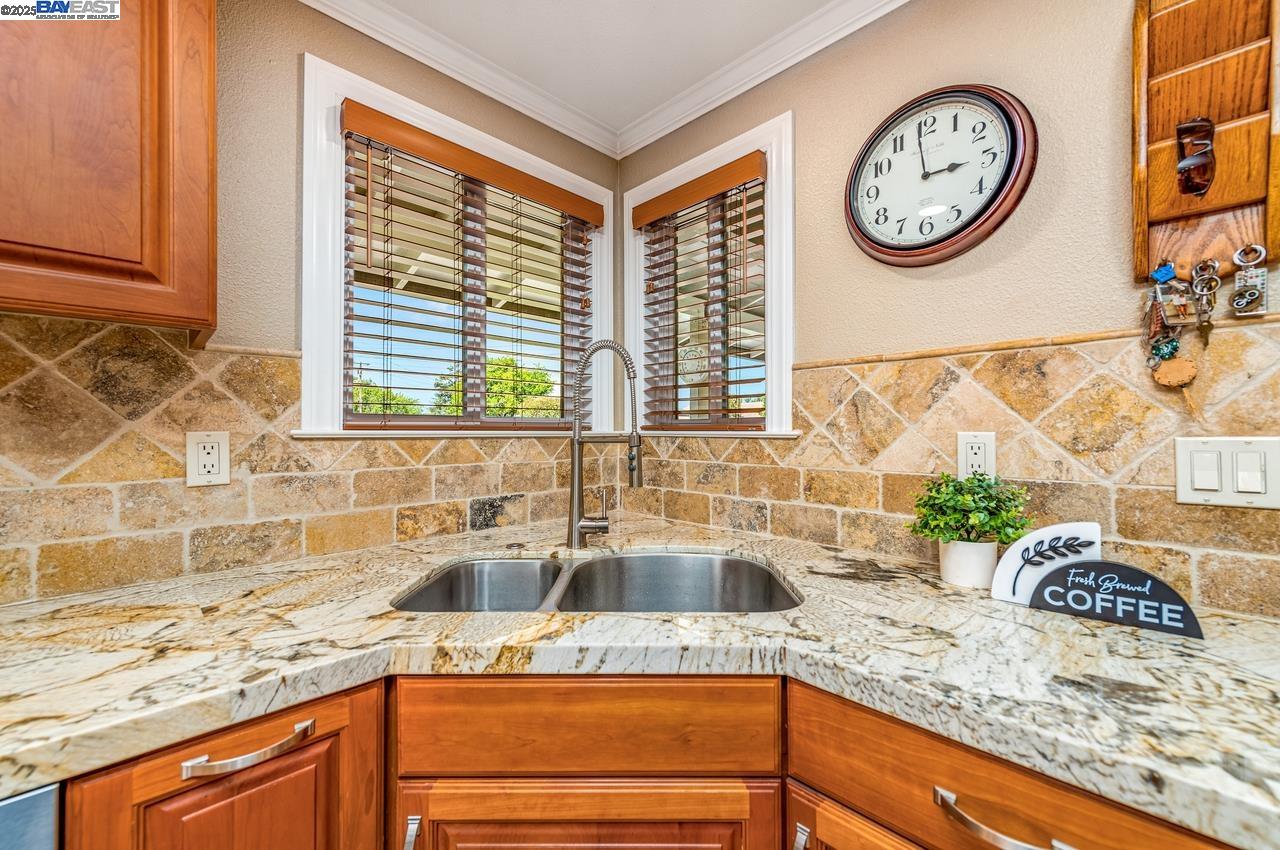 Detail Gallery Image 24 of 53 For 1429 Columbus Ave, Livermore,  CA 94550 - 3 Beds | 2 Baths