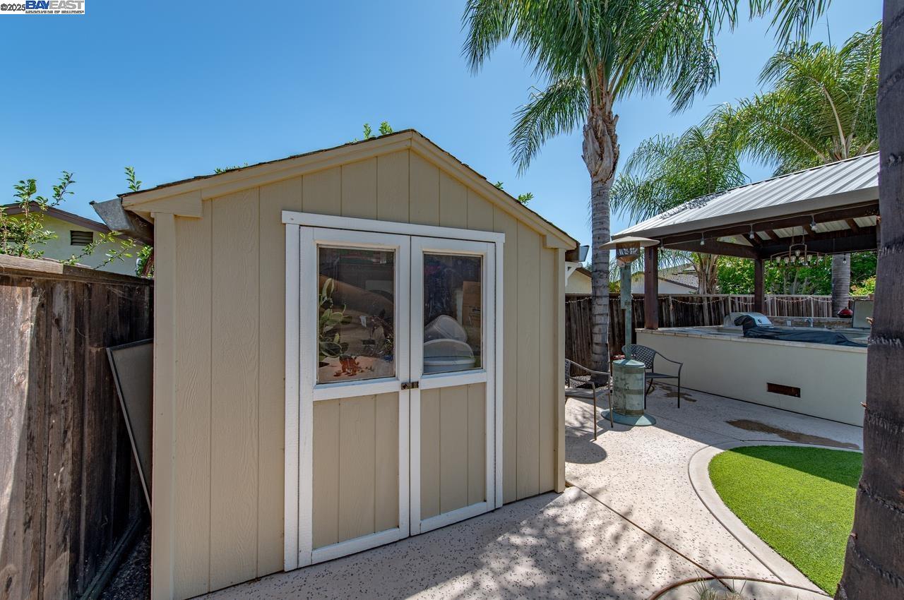 Detail Gallery Image 47 of 53 For 1429 Columbus Ave, Livermore,  CA 94550 - 3 Beds | 2 Baths