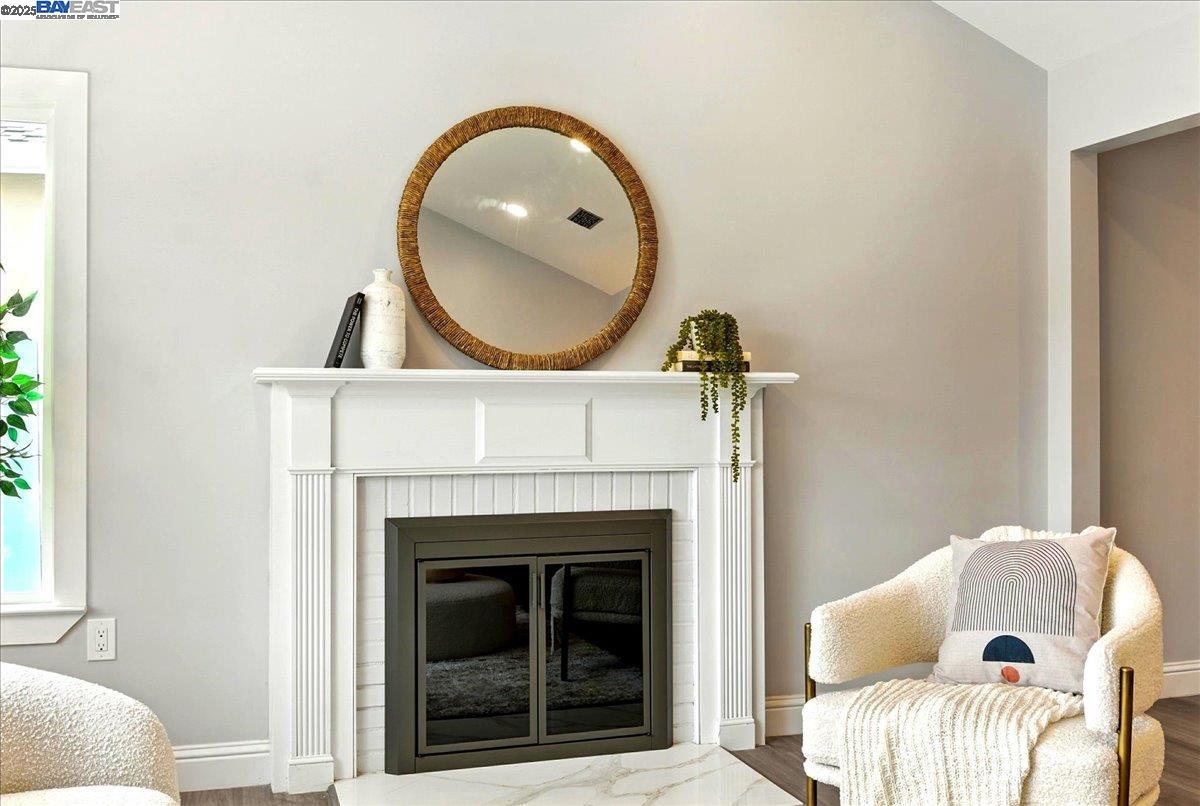 Detail Gallery Image 6 of 31 For 590 Cherry Ave, San Bruno,  CA 94066 - 3 Beds | 2/1 Baths