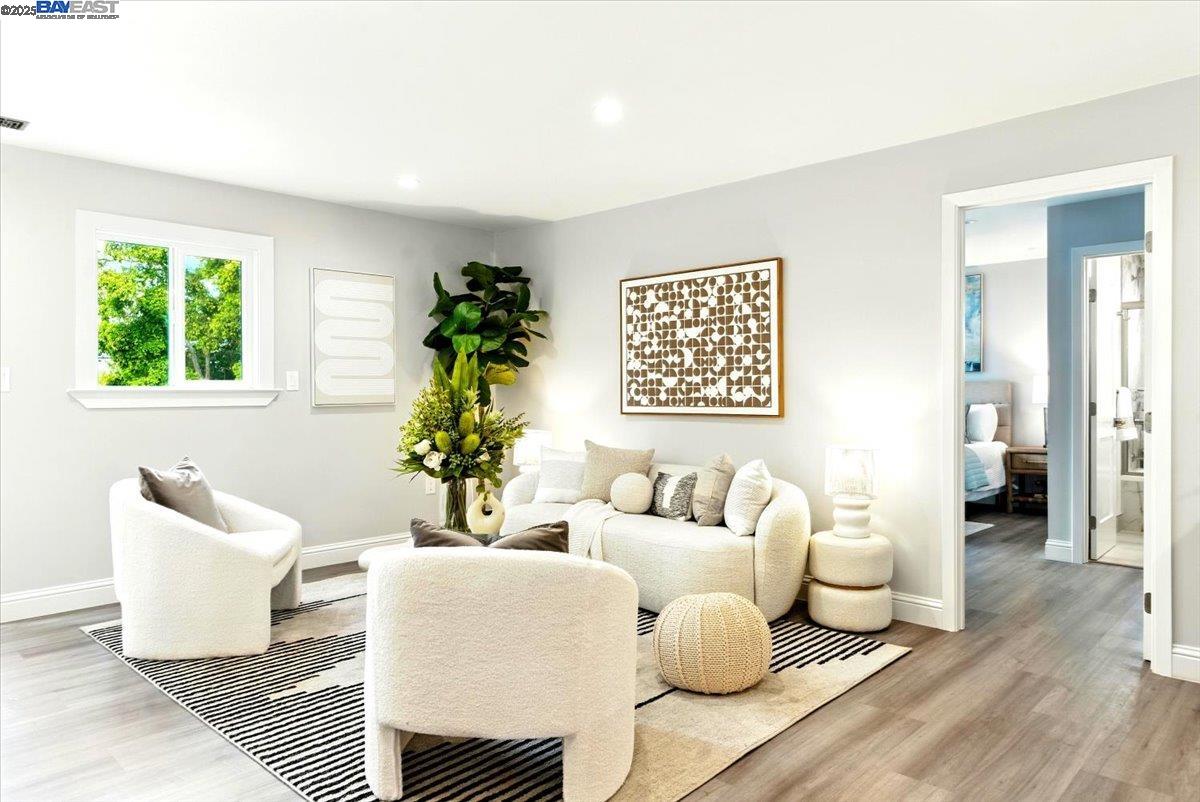 Detail Gallery Image 10 of 31 For 590 Cherry Ave, San Bruno,  CA 94066 - 3 Beds | 2/1 Baths