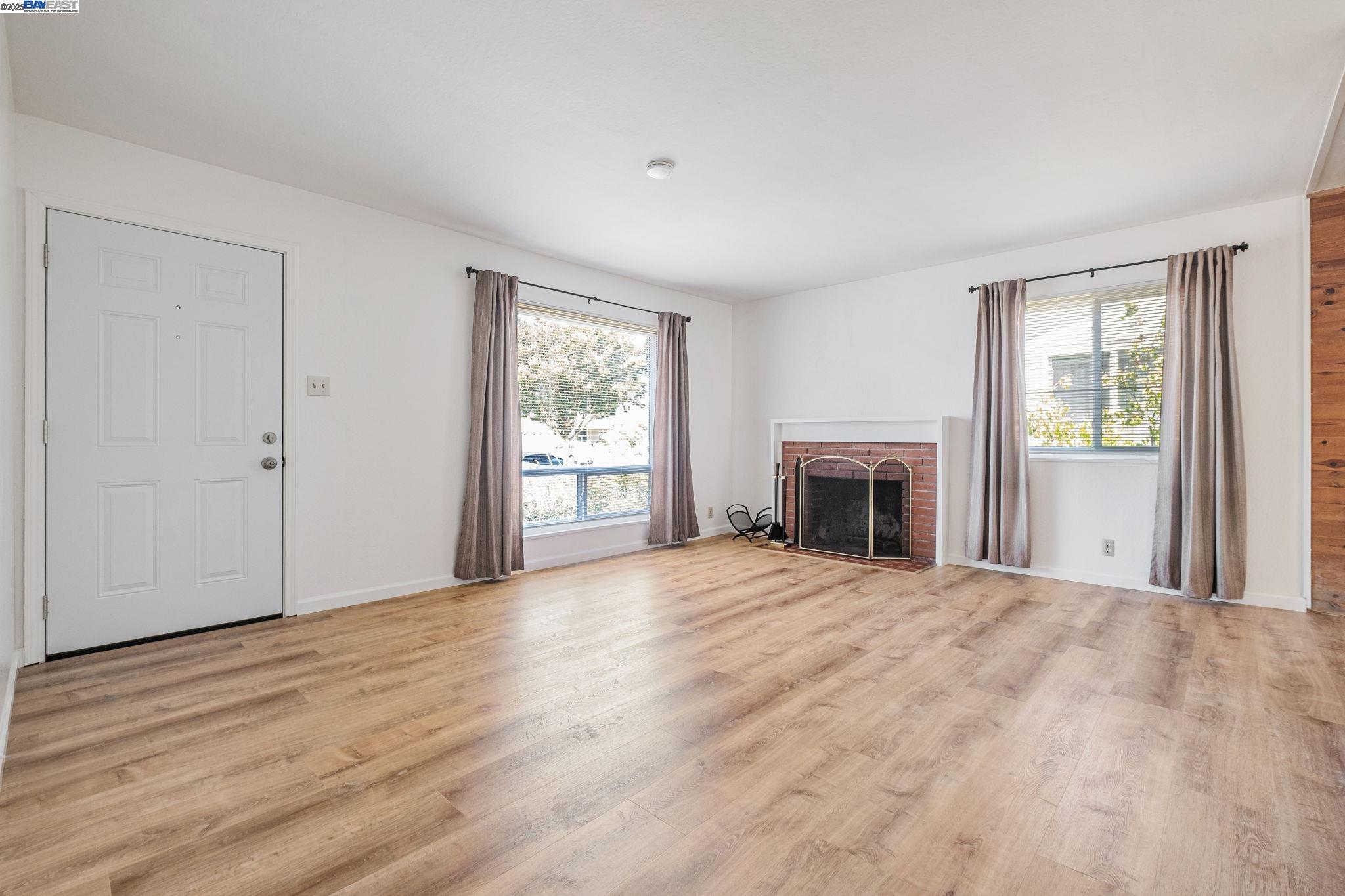 Detail Gallery Image 12 of 37 For 26294 Dodge Ave, Hayward,  CA 94545 - 3 Beds | 2 Baths