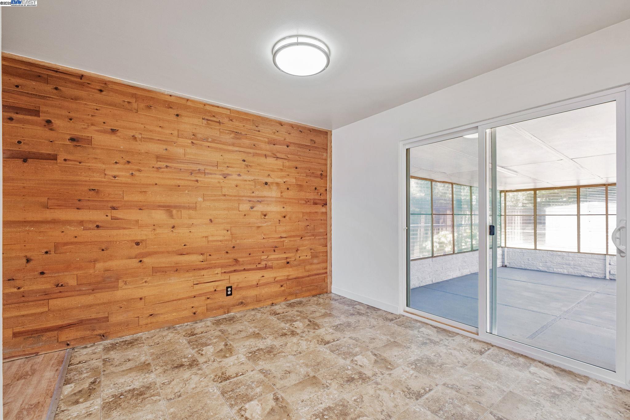 Detail Gallery Image 18 of 37 For 26294 Dodge Ave, Hayward,  CA 94545 - 3 Beds | 2 Baths