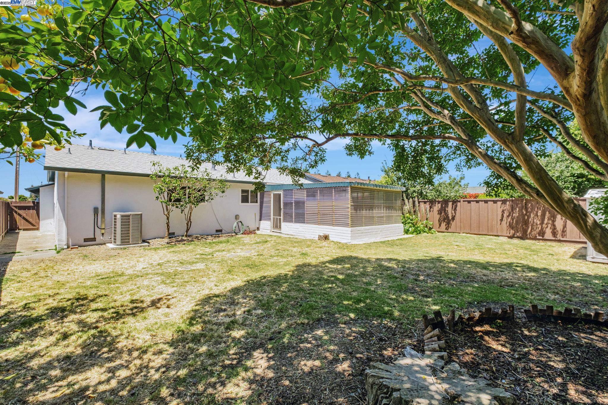 Detail Gallery Image 34 of 37 For 26294 Dodge Ave, Hayward,  CA 94545 - 3 Beds | 2 Baths