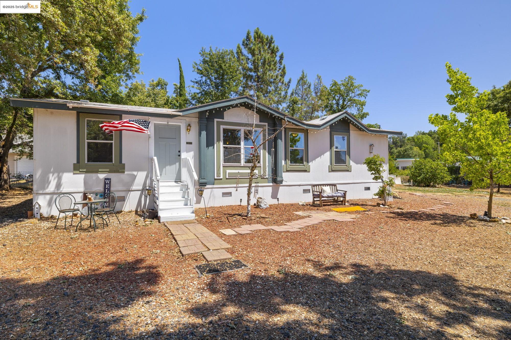 Detail Gallery Image 1 of 1 For 21099 Jamestown Rd, Sonora,  CA 95370 - 2 Beds | 2 Baths