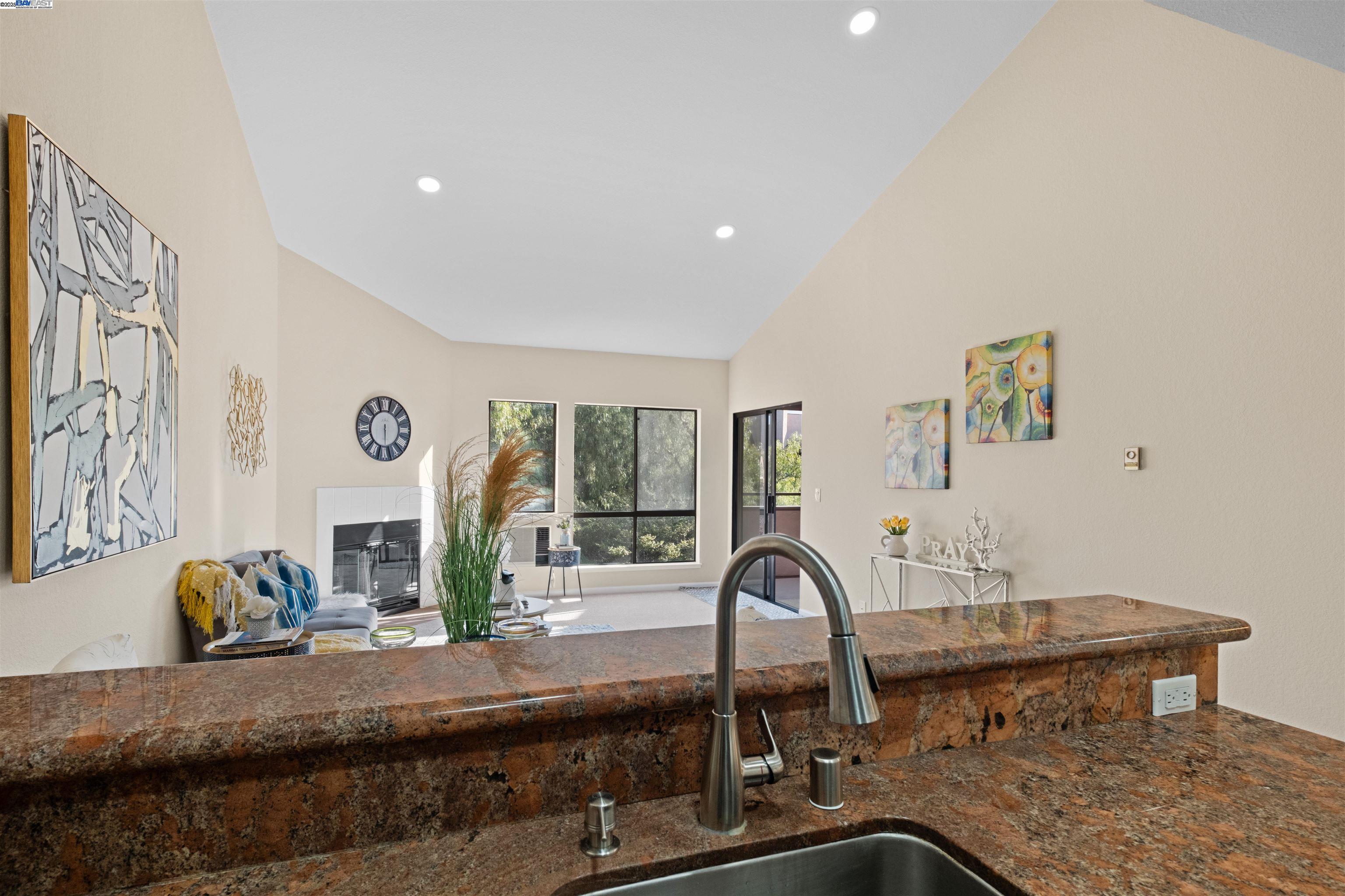 Photo #10: 41102855 Listing: Photo #10