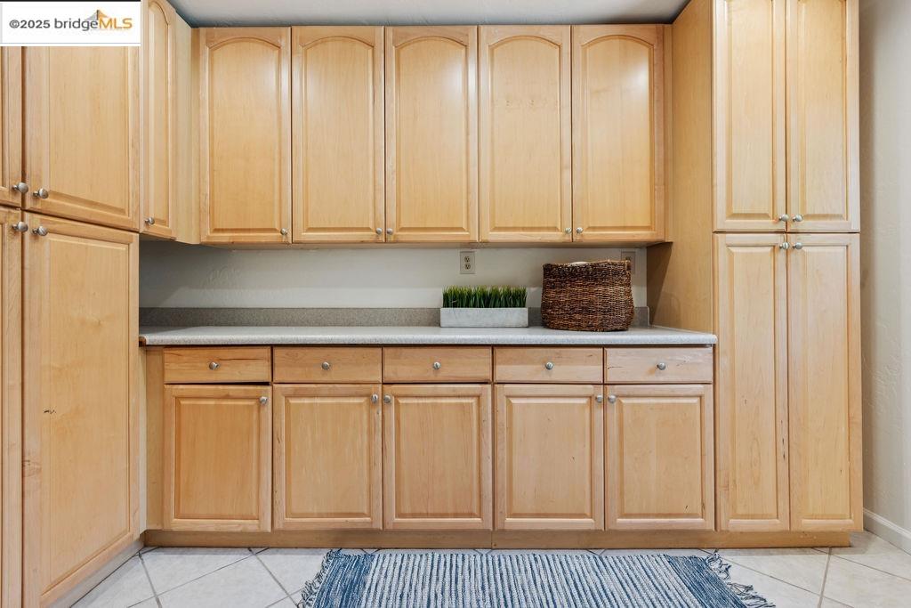 Detail Gallery Image 33 of 37 For 2668 Washington Ave, Redwood City,  CA 94061 - 4 Beds | 3/1 Baths