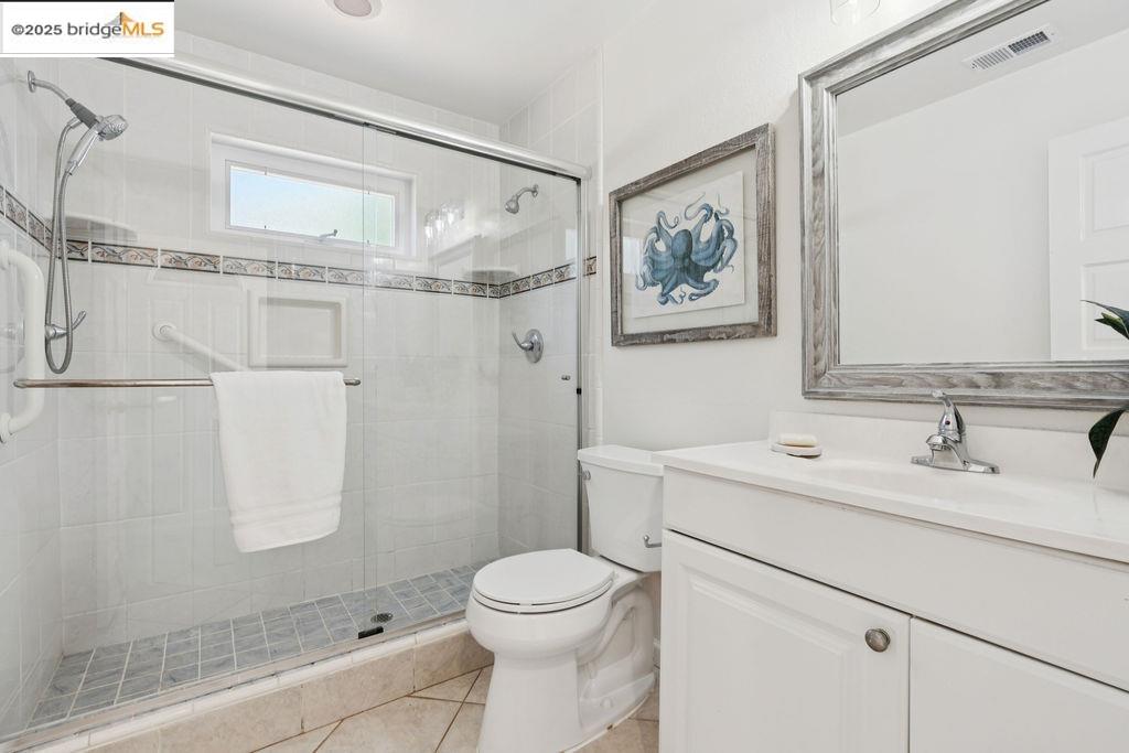 Detail Gallery Image 34 of 37 For 2668 Washington Ave, Redwood City,  CA 94061 - 4 Beds | 3/1 Baths