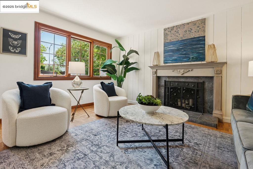 Detail Gallery Image 10 of 37 For 2668 Washington Ave, Redwood City,  CA 94061 - 4 Beds | 3/1 Baths