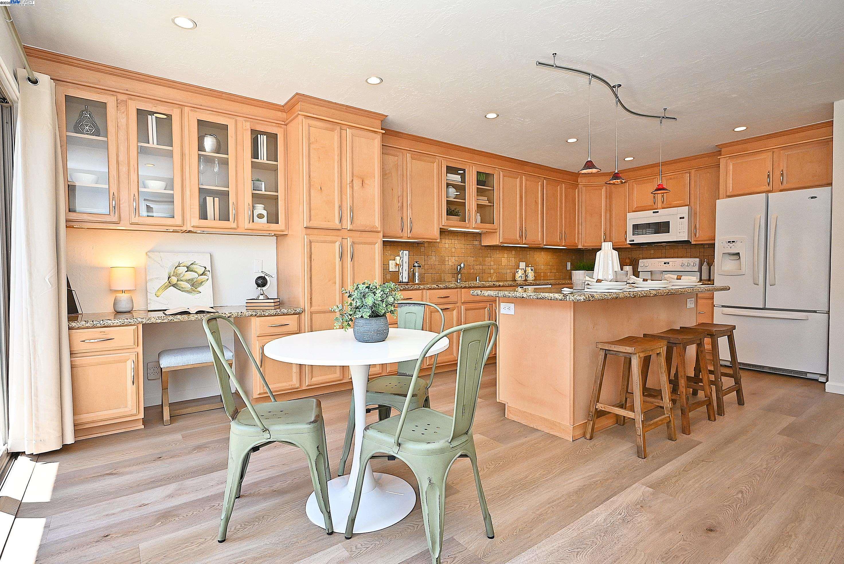 Photo #13: 41102862 Listing: Photo #13