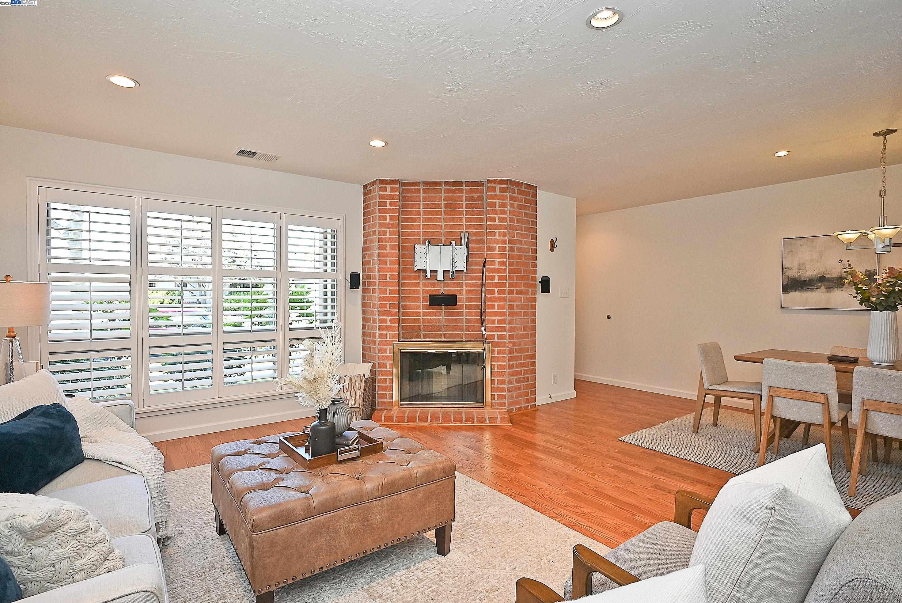 Photo #4: 41102862 Listing 