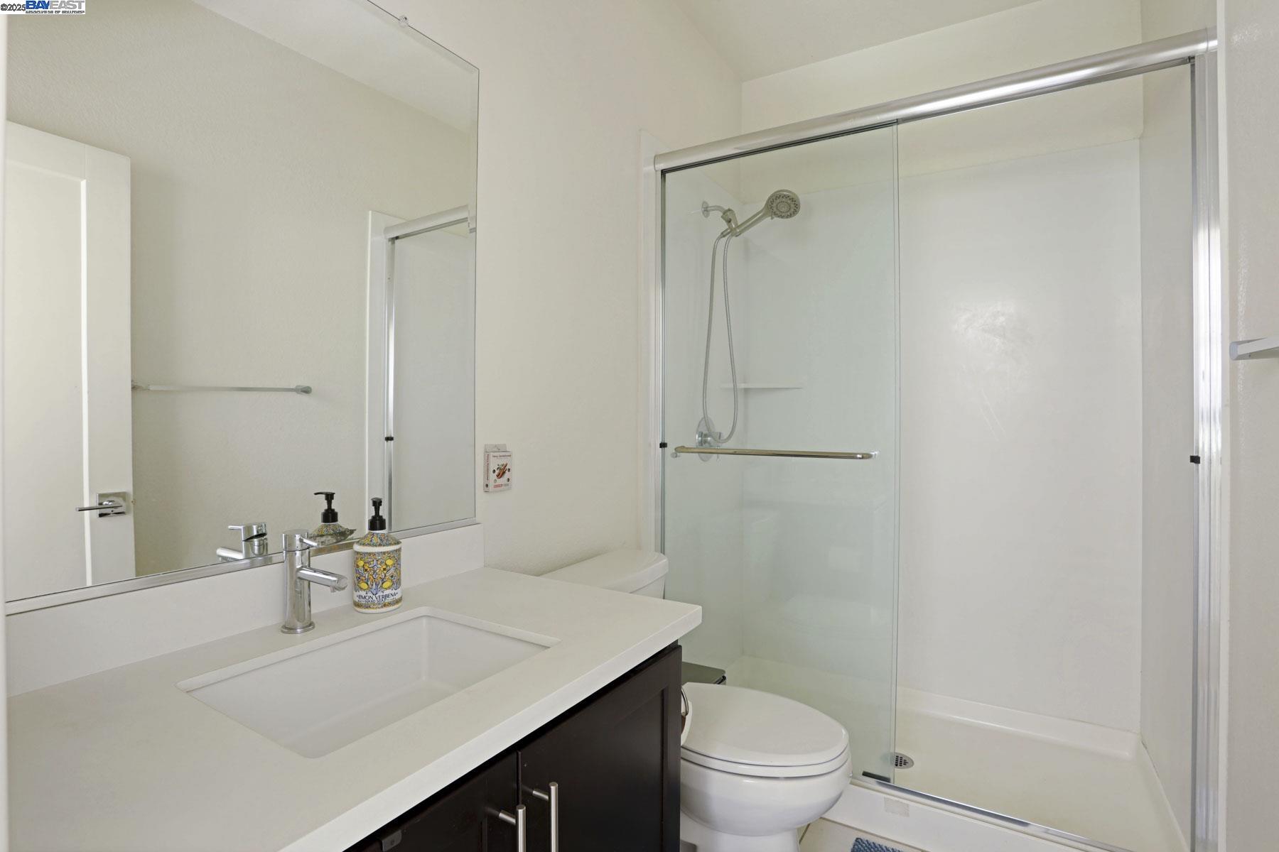 Detail Gallery Image 16 of 52 For 2605 Luna Ave, Tracy,  CA 95377 - 4 Beds | 3 Baths