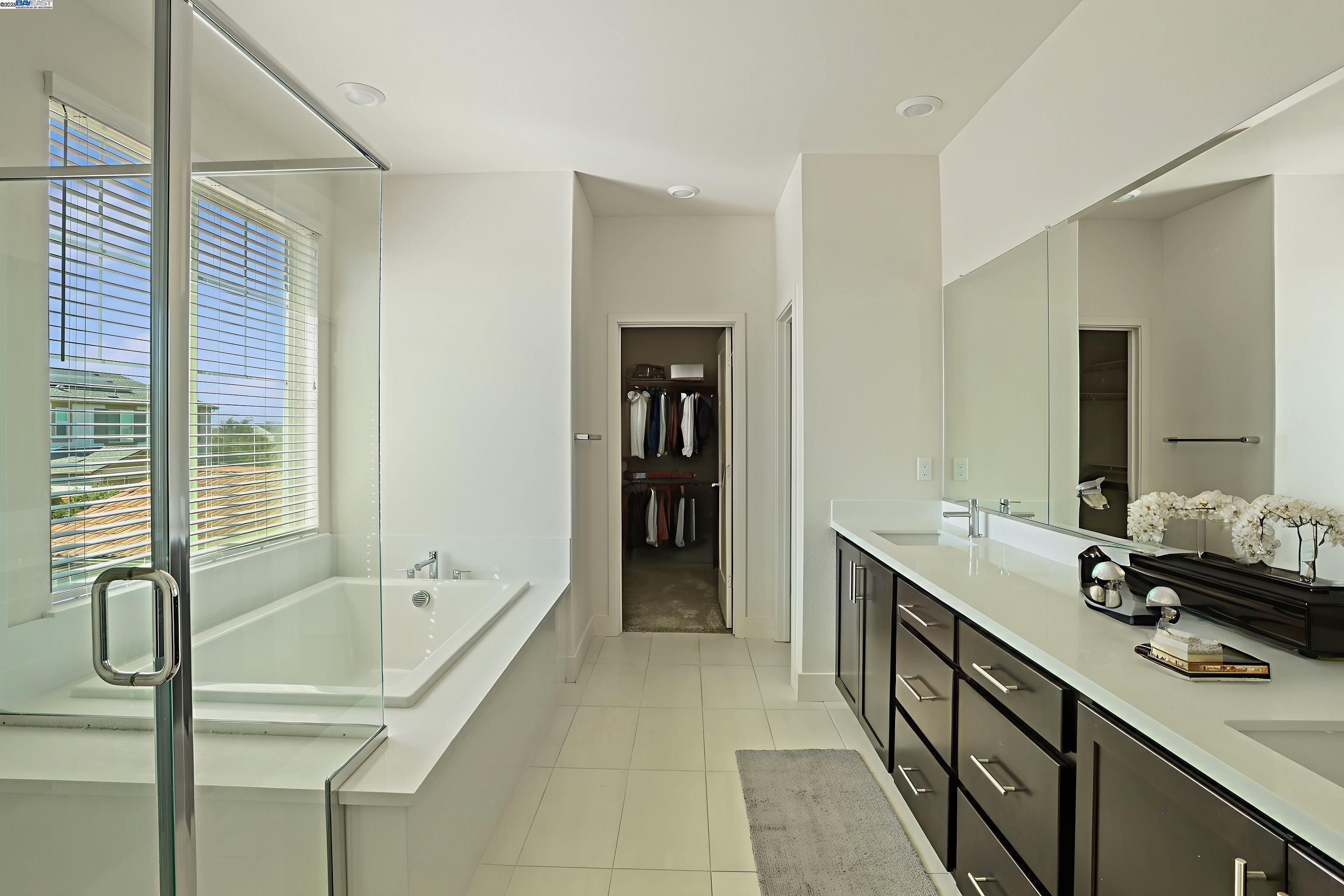 Detail Gallery Image 9 of 52 For 2605 Luna Ave, Tracy,  CA 95377 - 4 Beds | 3 Baths