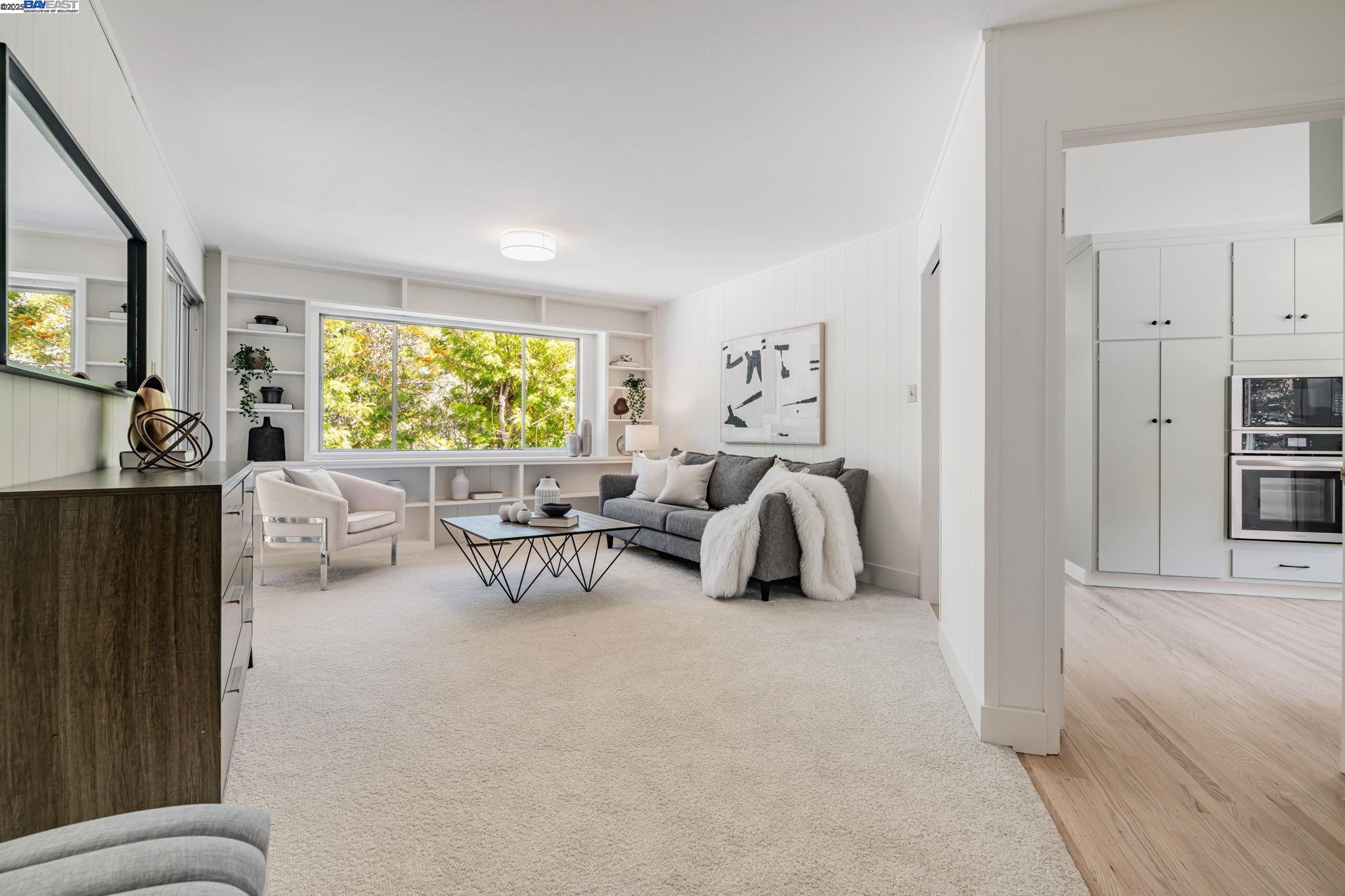 Detail Gallery Image 13 of 60 For 1092 Porto Marino Dr, San Carlos,  CA 94070 - 4 Beds | 2/1 Baths
